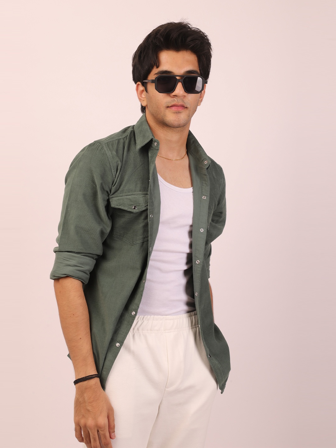 

DEZANO Spread Collar Corduroy Casual Shirt, Green