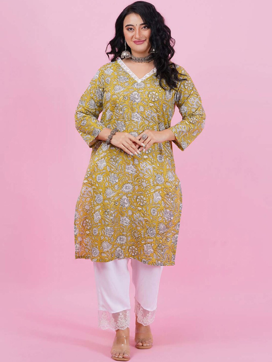 

LastInch Floral Printed V-Neck Straight Cotton Kurta, Green