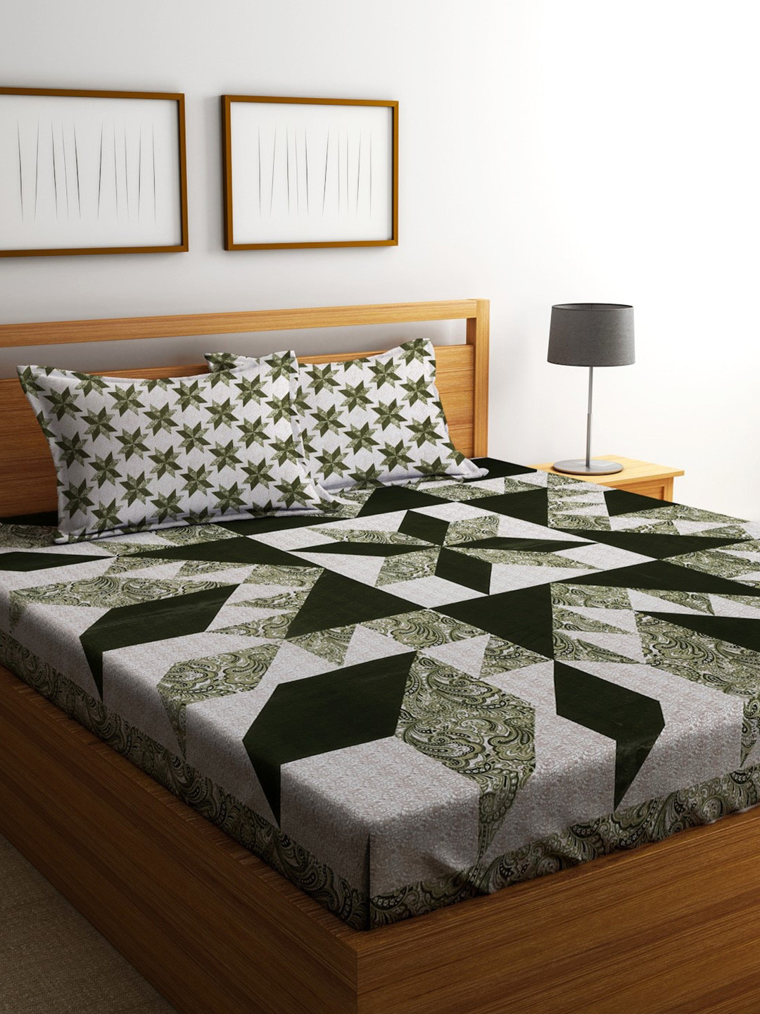 

Home Sizzler Green & Cream Ethnic Motifs Microfibre 210 TC Queen Bedsheet with 2 Pillow Covers
