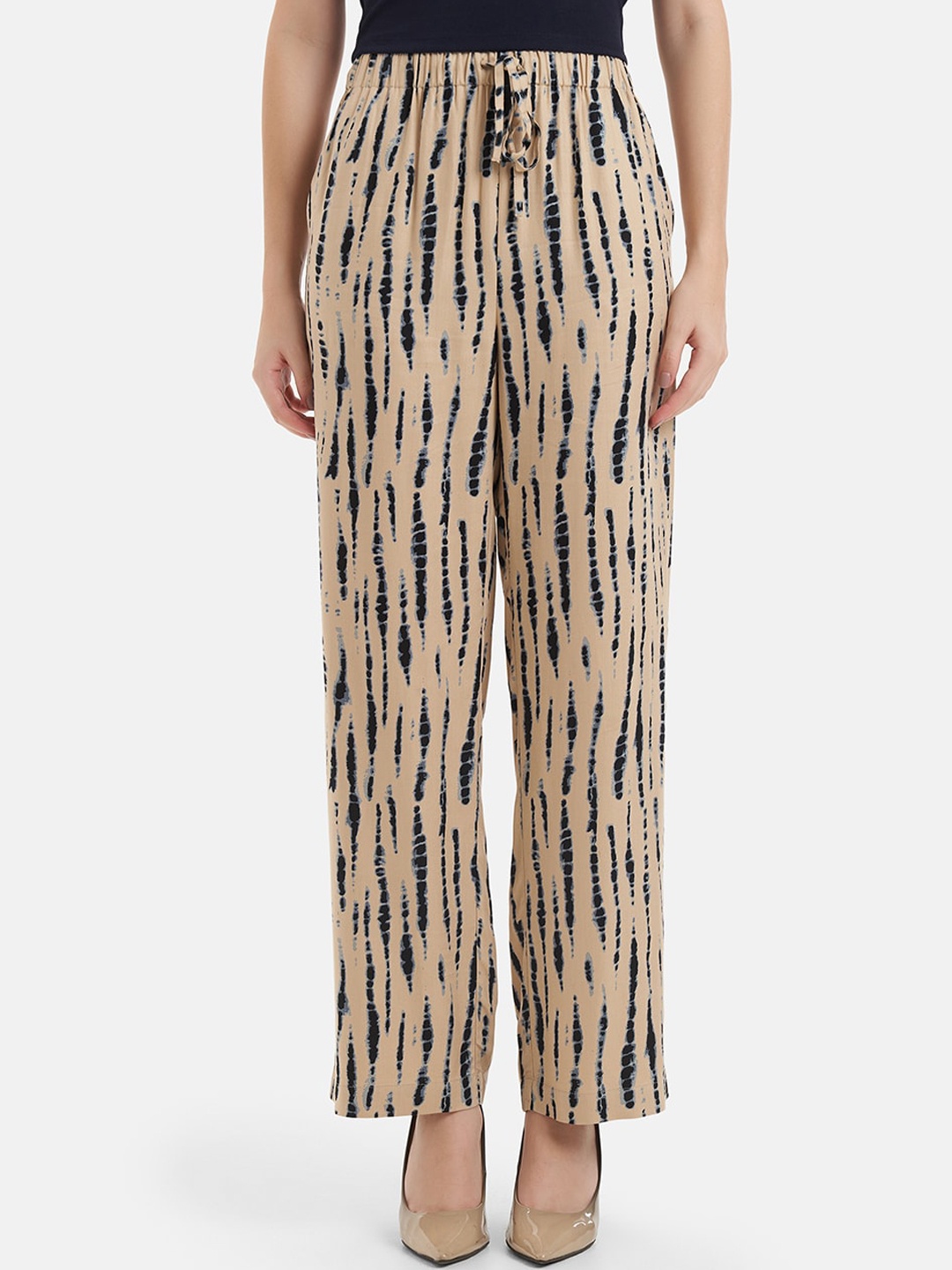 

Kazo Women Relaxed Abstract Printed Loose Fit Parallel Trousers, Beige
