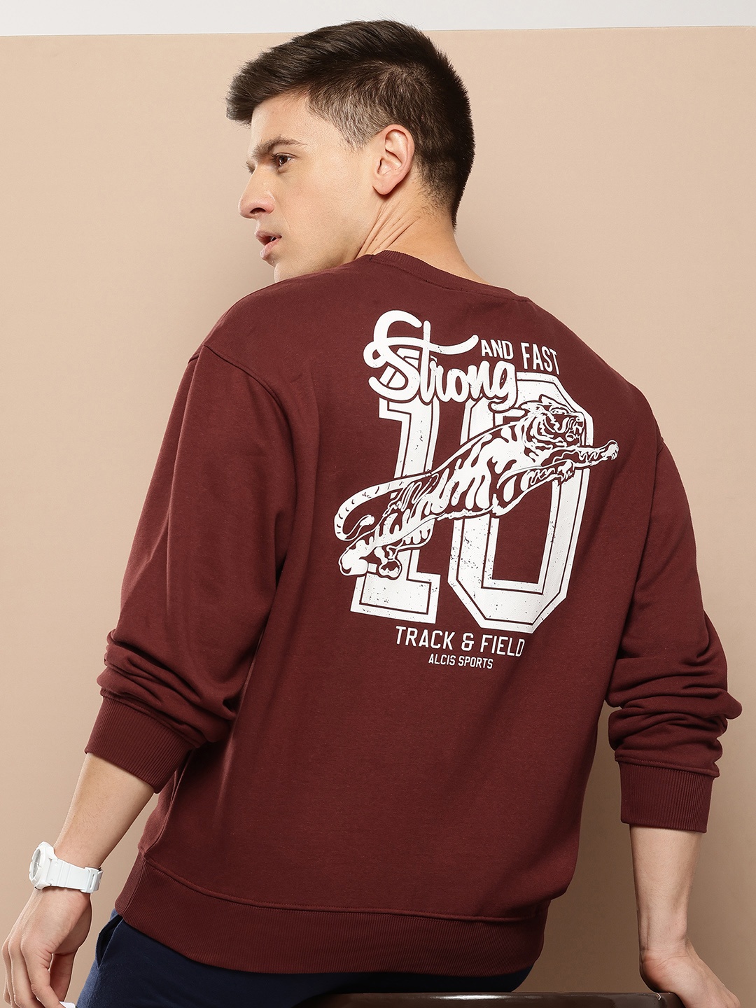 

Alcis Men Graphic Printed Sweatshirt, Red