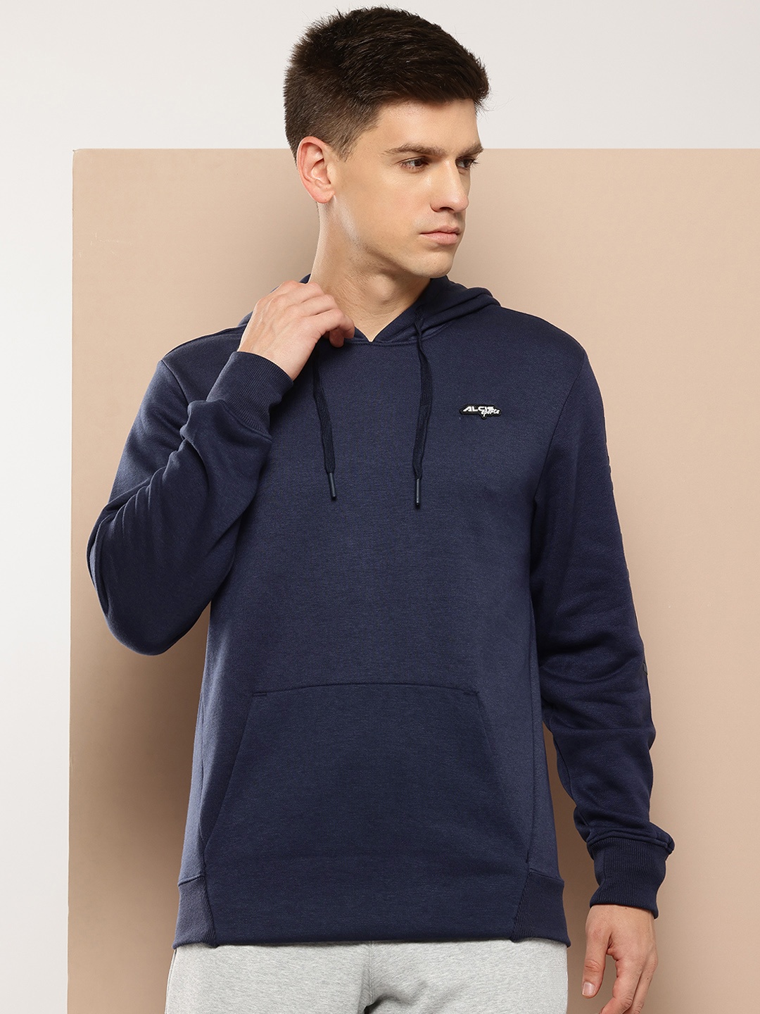 

Alcis Men Typography Printed Hooded Sweatshirt, Navy blue