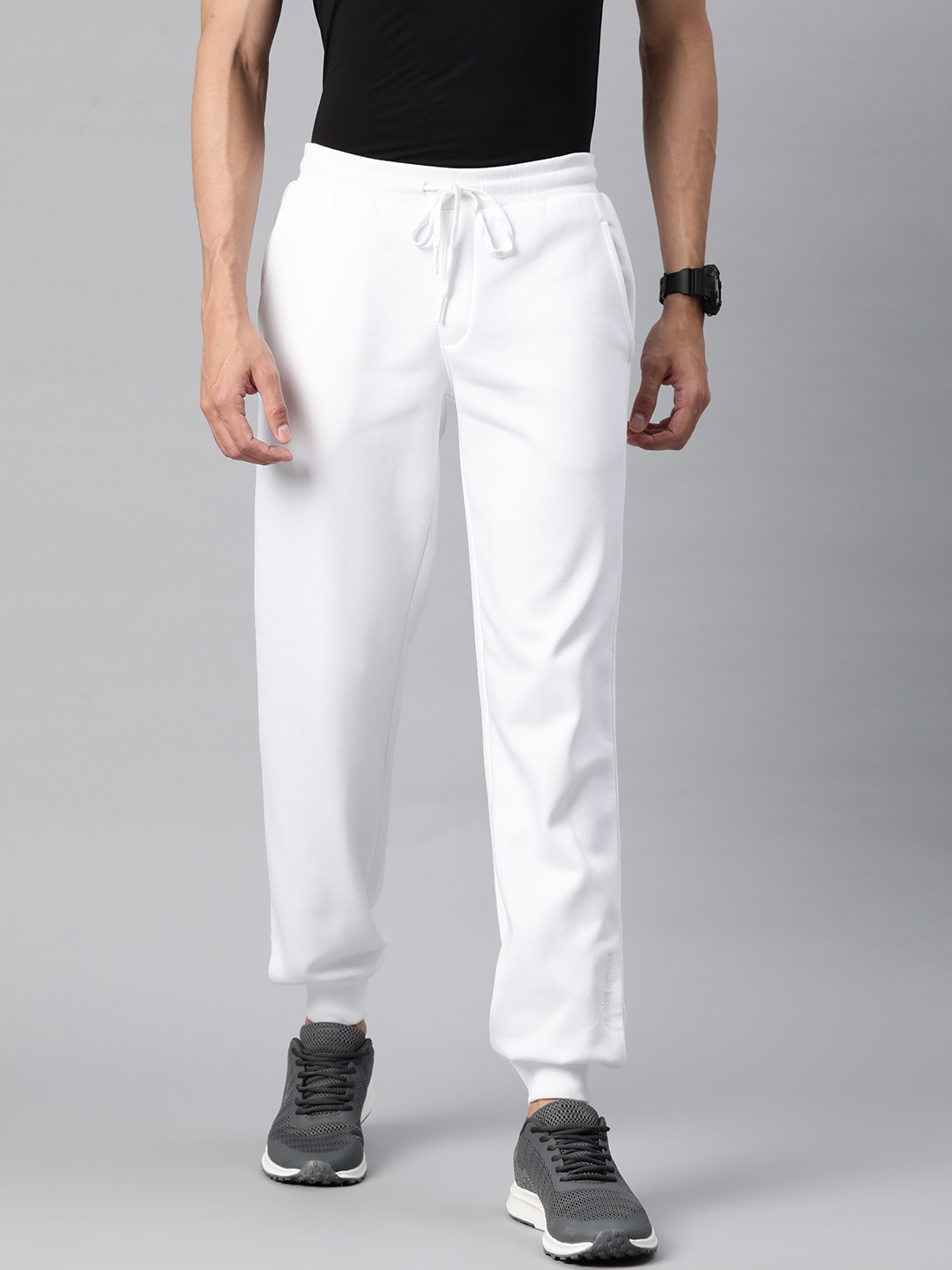 

Alcis Men Solid Regular Fit Joggers, White