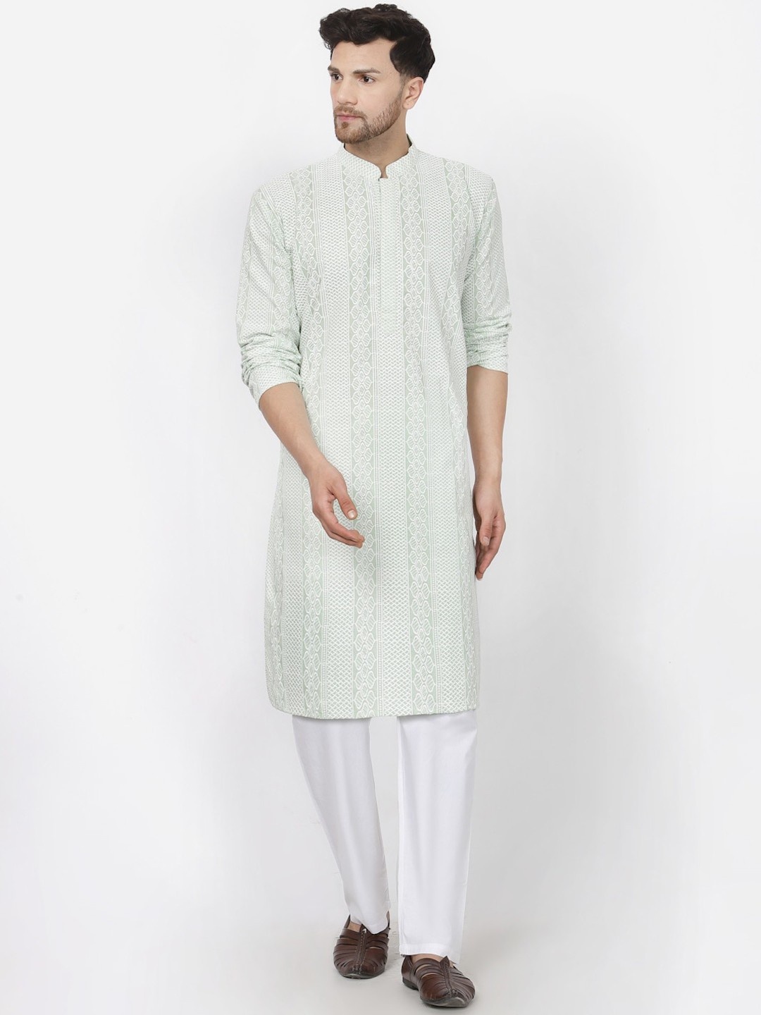 

MOHANLAL SONS Floral Embroidered Pure Cotton Kurta with Pyjamas, Sea green