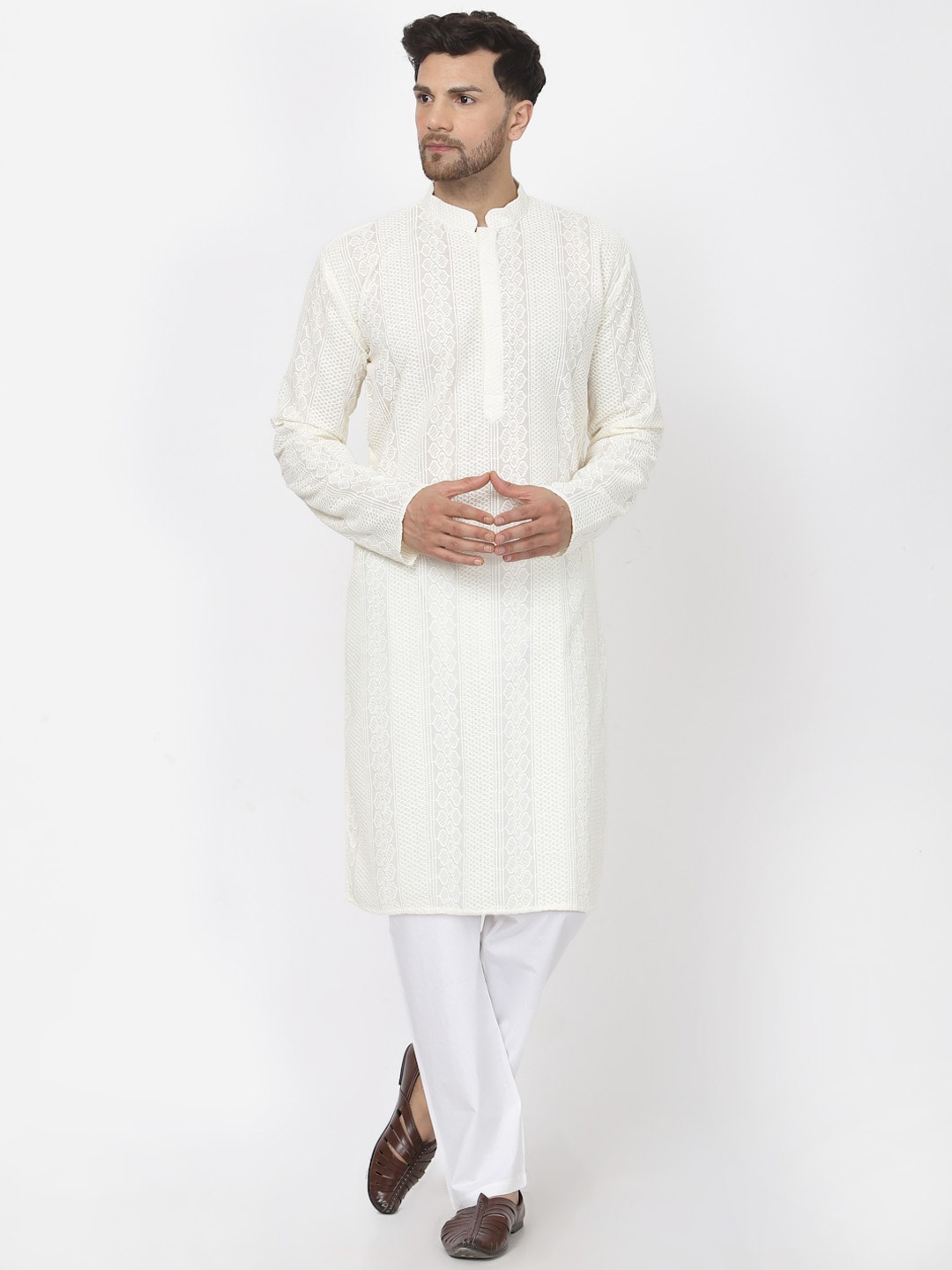 

MOHANLAL SONS Embroidered Mandarin Collar Regular Pure Cotton Kurta With Pyjamas, Cream
