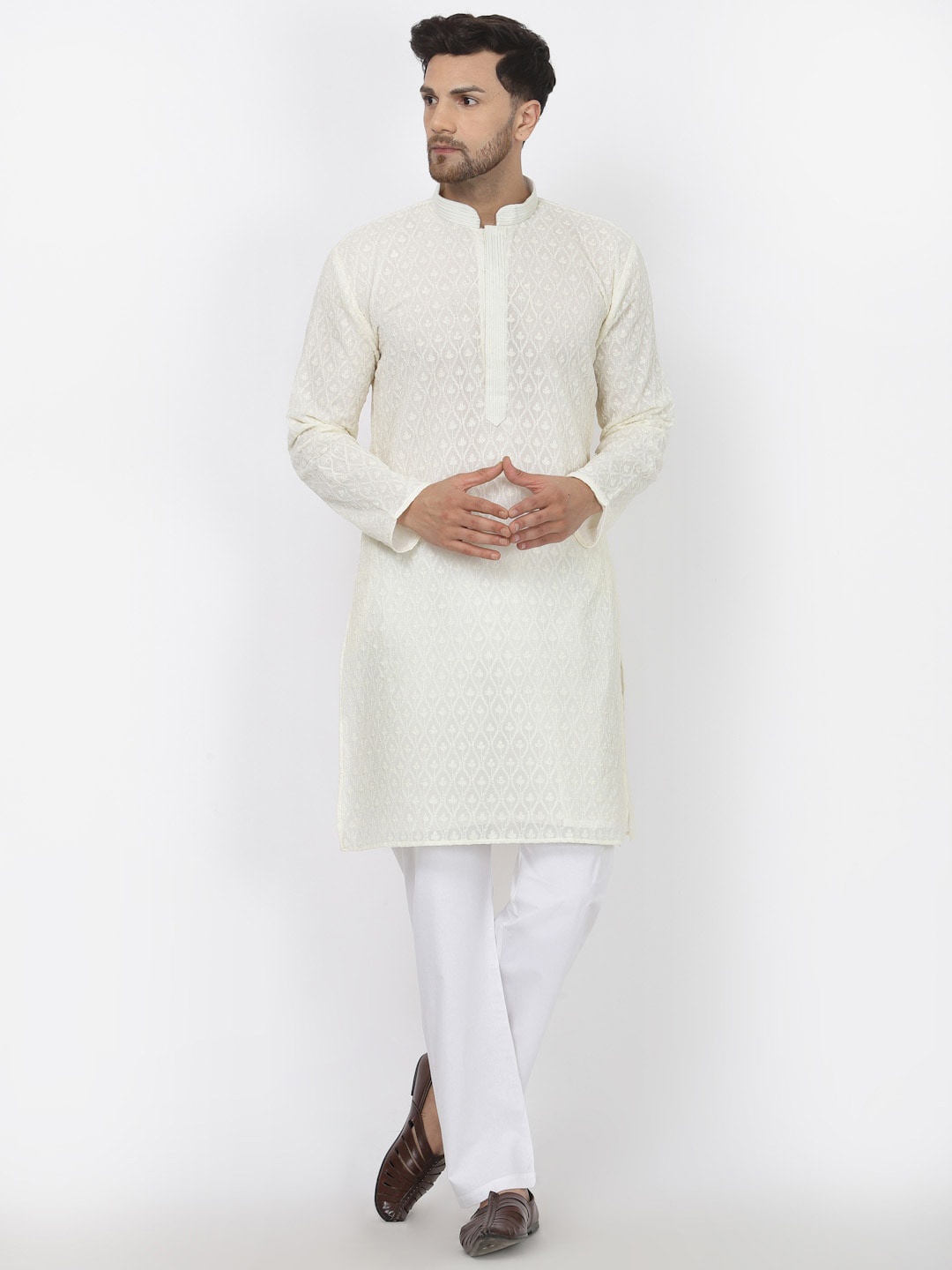 

MOHANLAL SONS Floral Embroidered Mandarin Collar Thread Work Kurta with Pyjamas, Cream