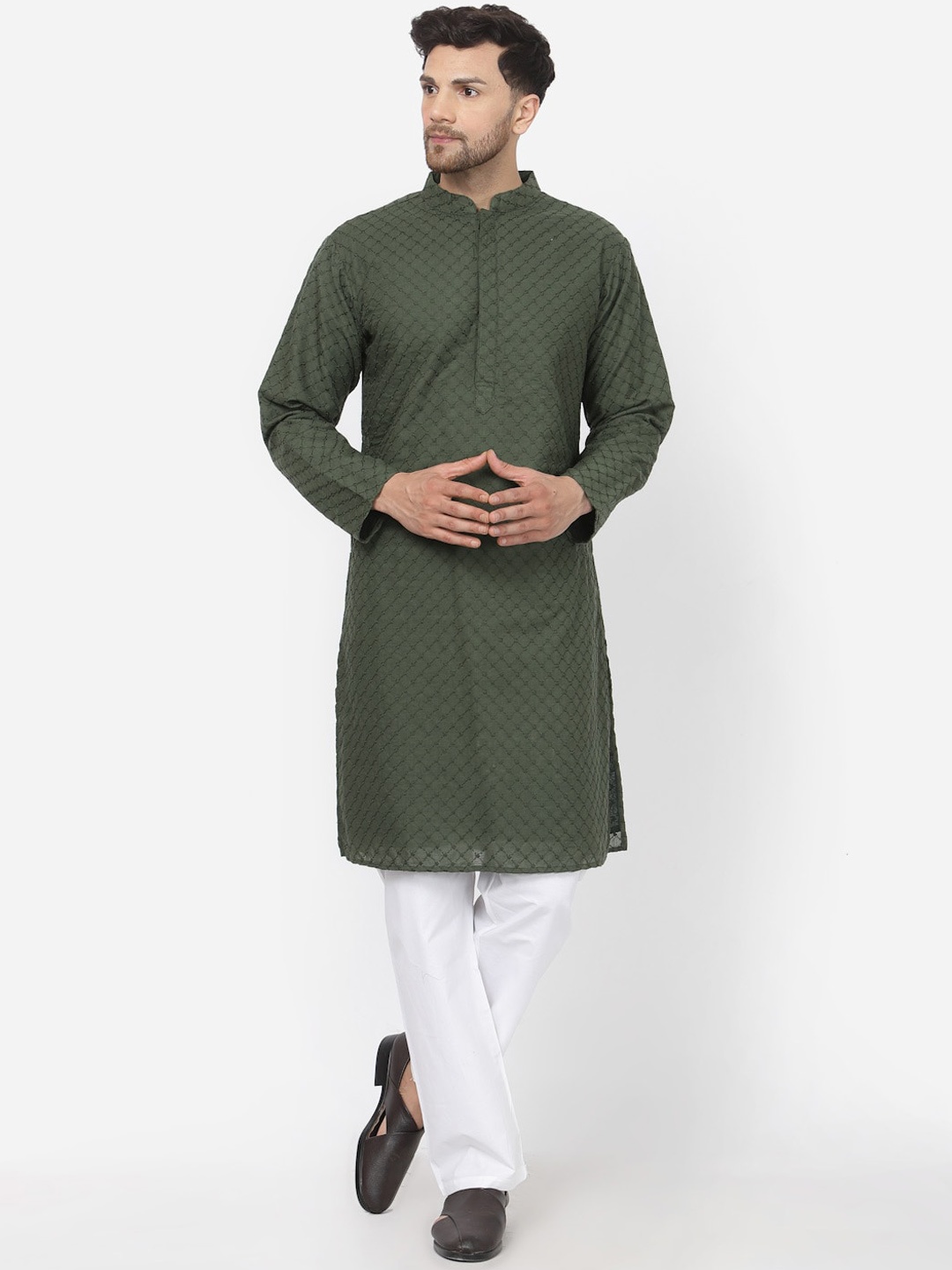 

MOHANLAL SONS Ethnic Motifs Embroidered Regular Thread Work Pure Cotton Kurta with Pyjamas, Green