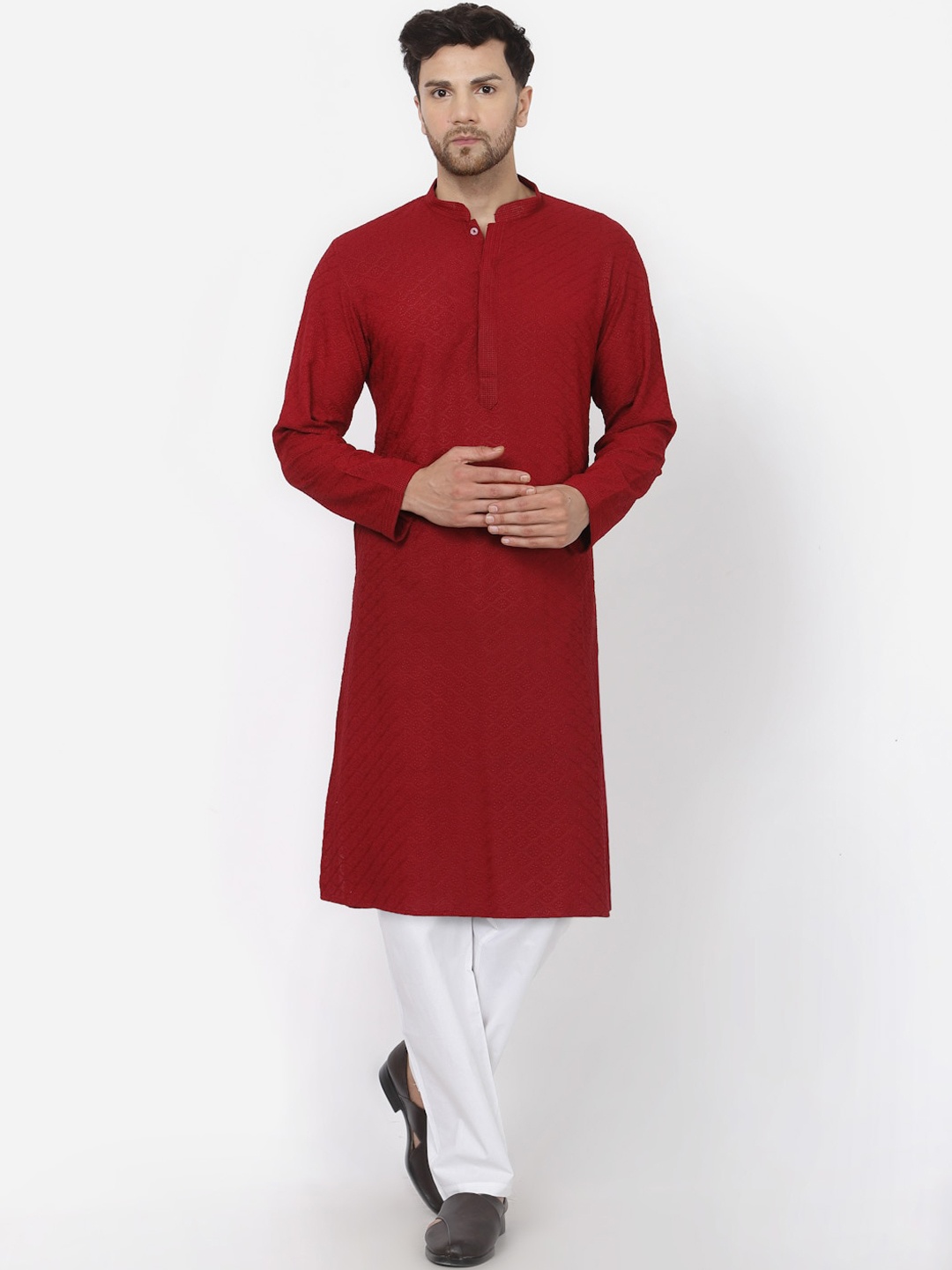 

MOHANLAL SONS Ethnic Motifs Embroidered Mandarin Collar Pure Cotton Kurta With Pyjamas, Maroon