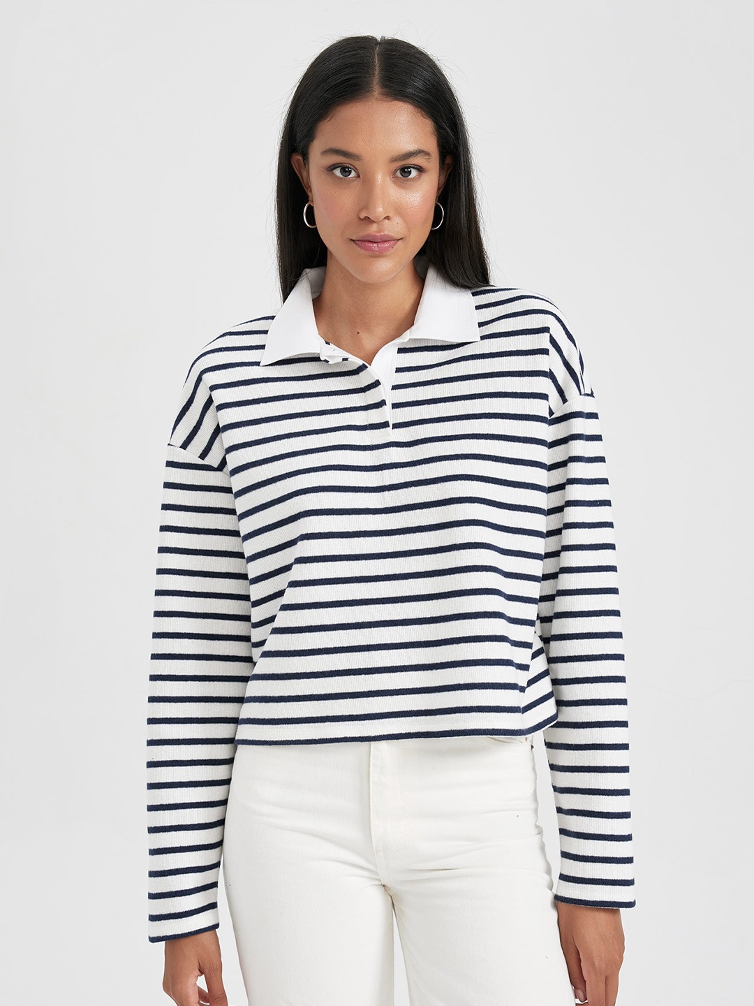 

DeFacto Spread Collar Striped Pullover, White