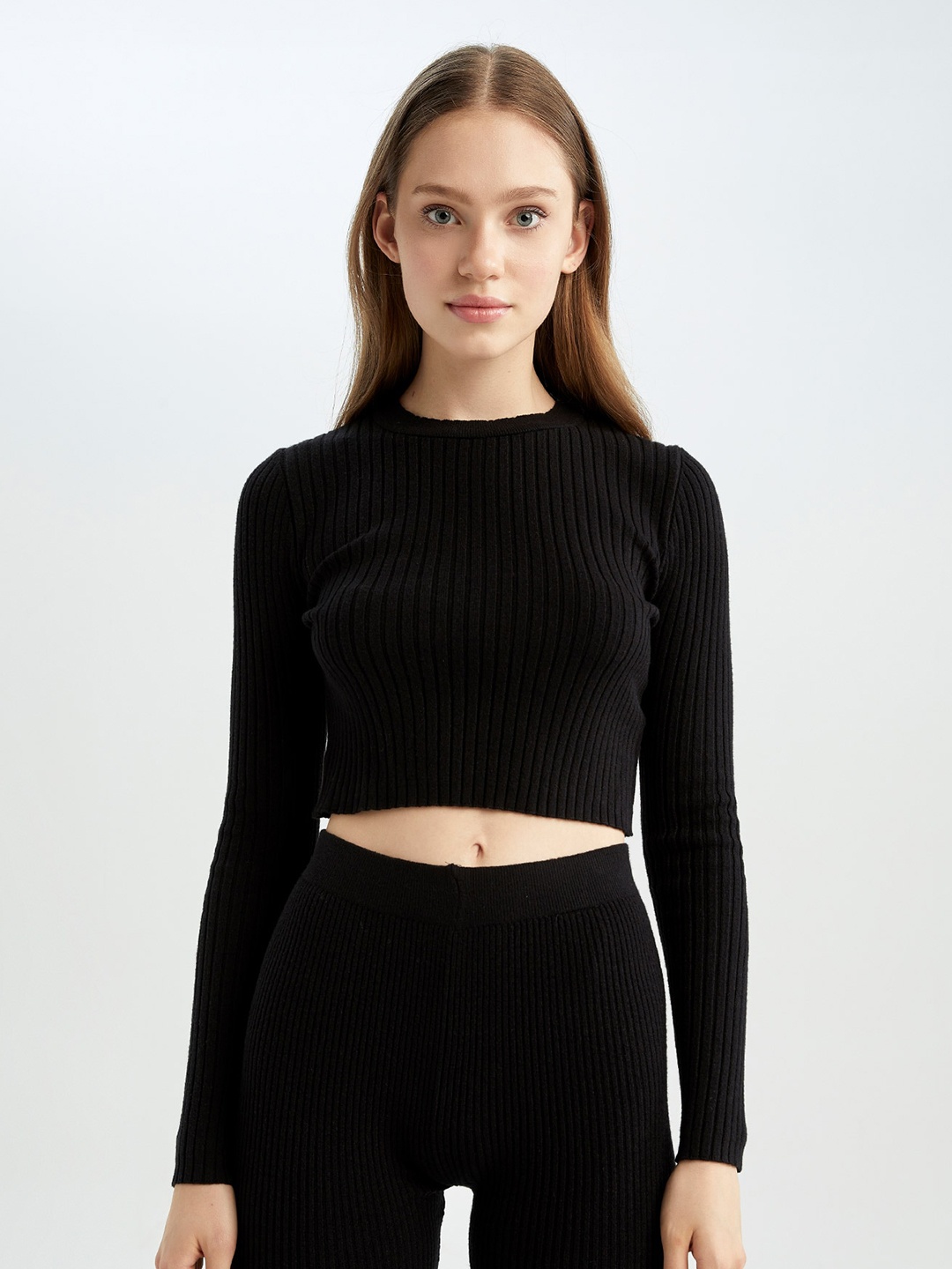 

DeFacto Self Design Crop Sweatshirt, Black