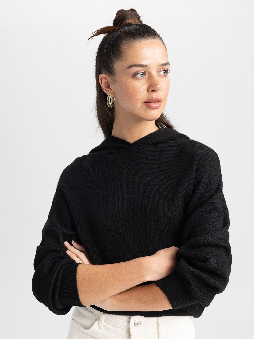 

DeFacto V-Neck Long Sleeves Acrylic Pullover Sweaters, Black