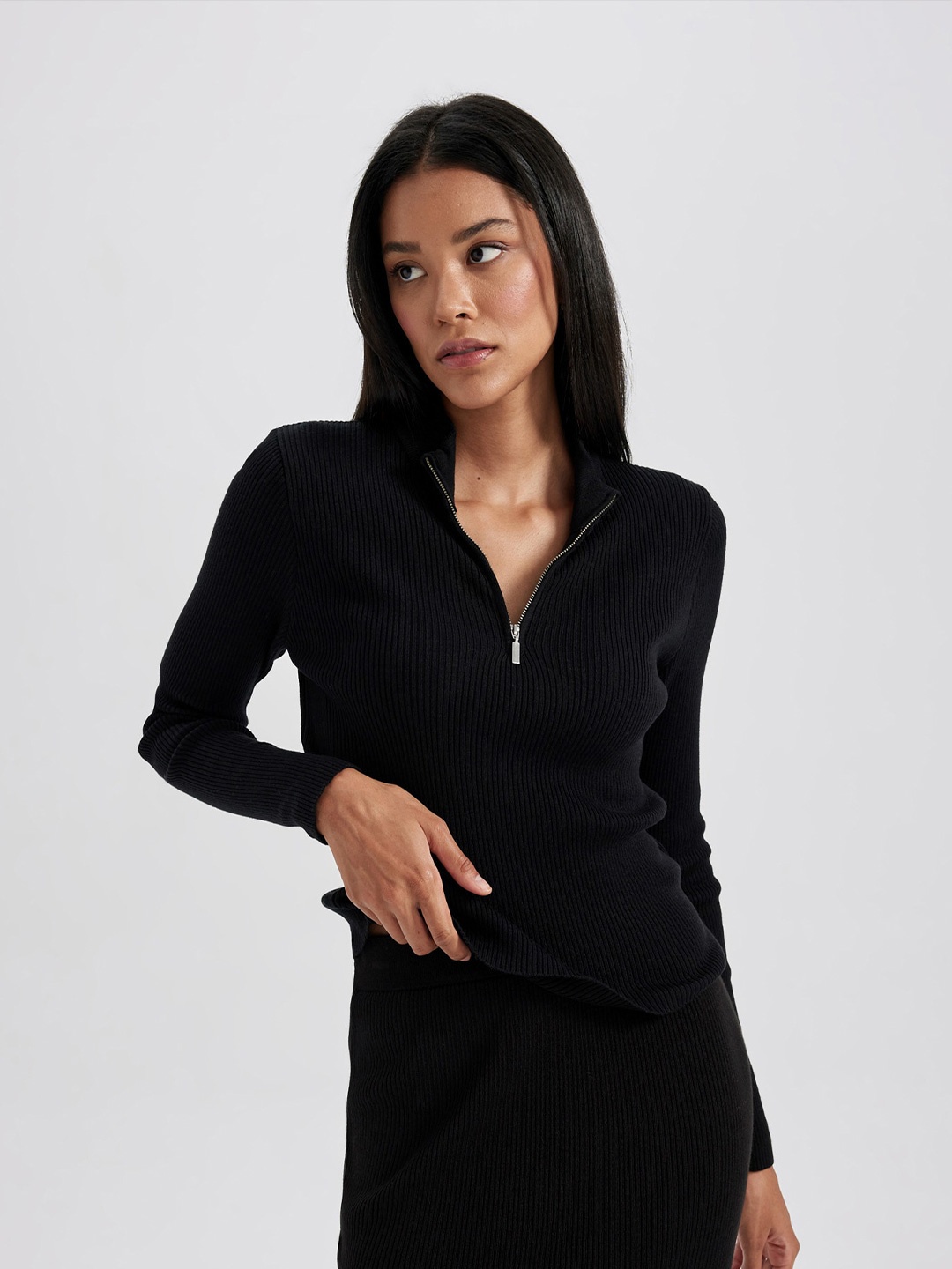 

DeFacto Ribbed Mock Collar Long Sleeves Pullover Sweaters, Black