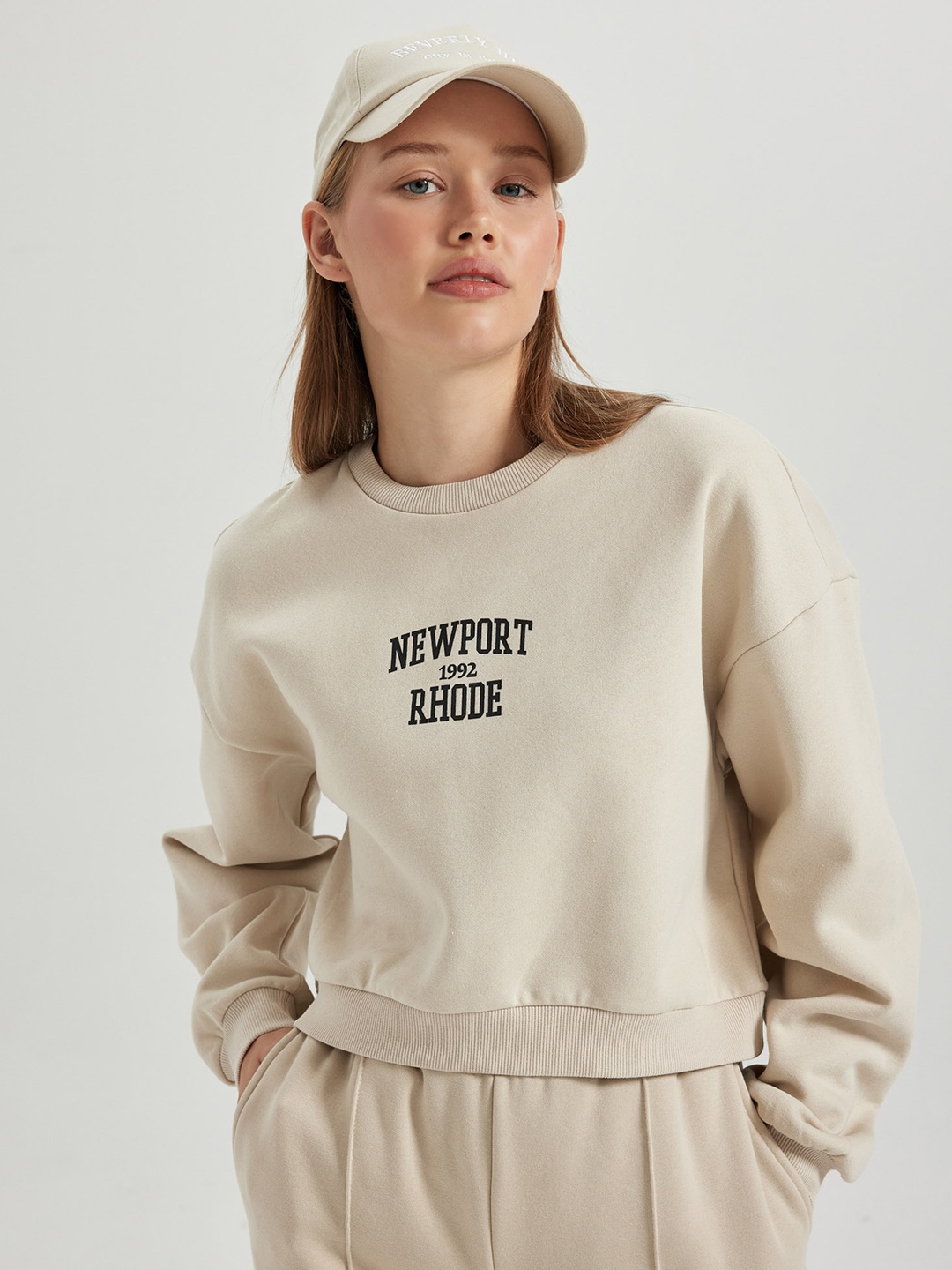 

DeFacto Typography Printed Pullover Sweatshirt, Beige