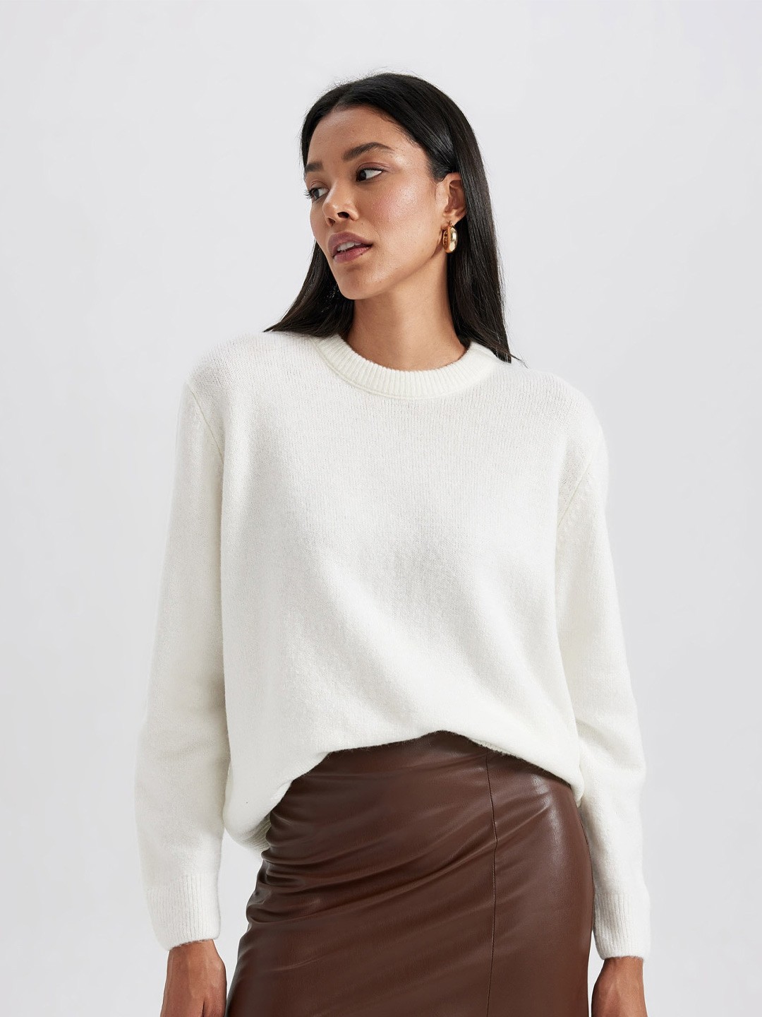 

DeFacto Round Neck Pullover Sweater, White