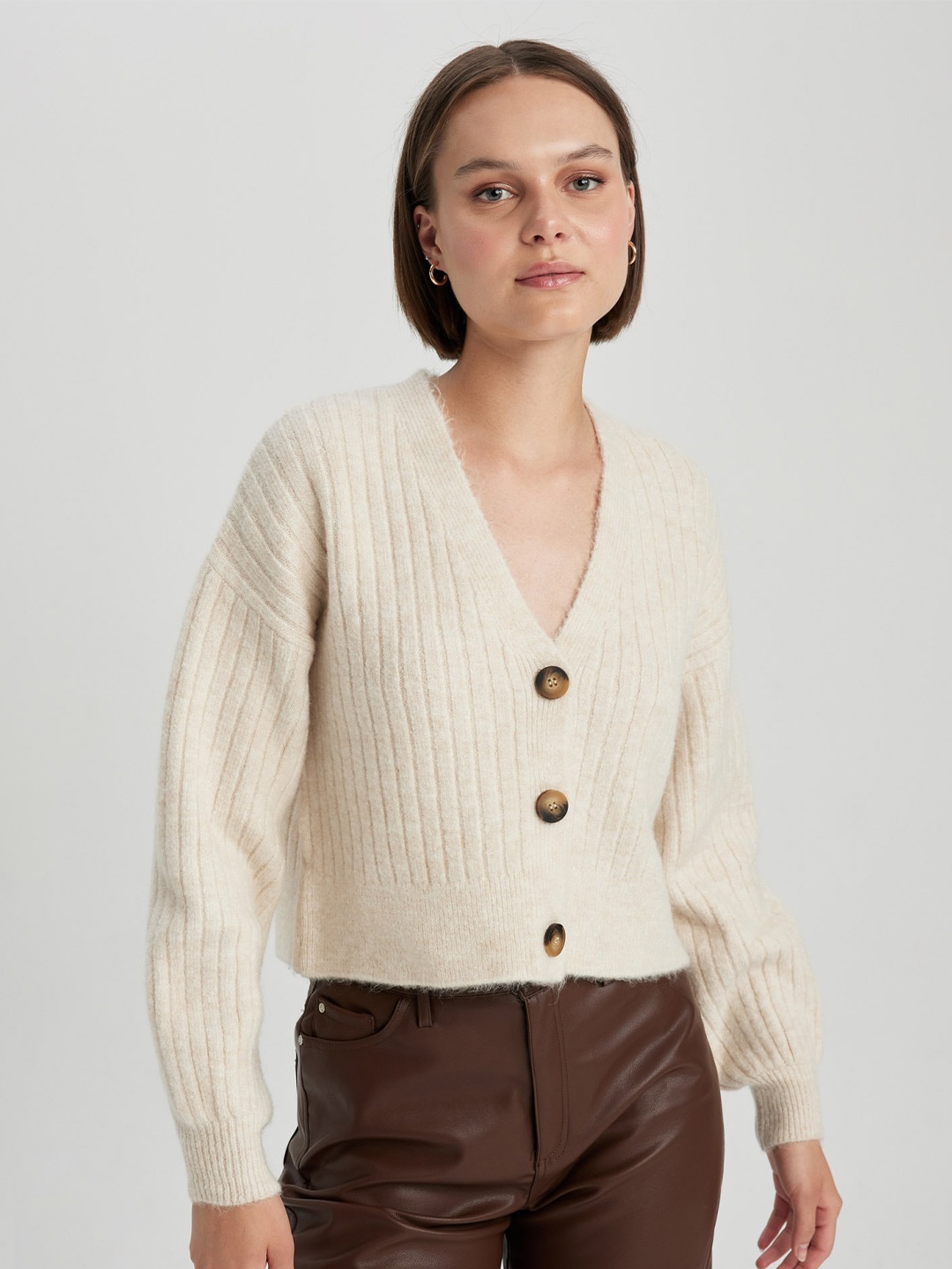

DeFacto Ribbed V-Neck Crop Cardigan Sweater, Beige