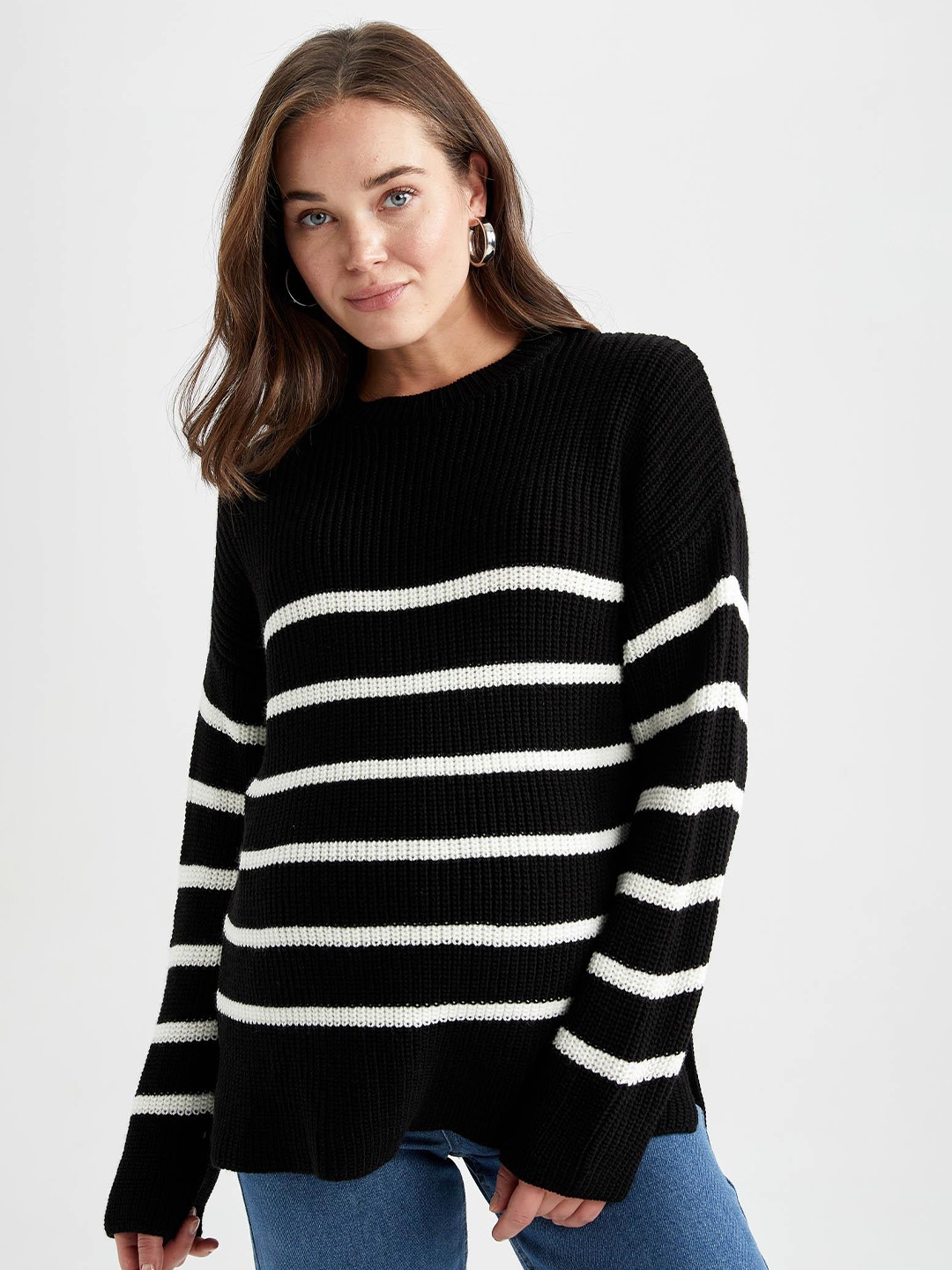 

DeFacto Striped Round Neck Pullover, Na