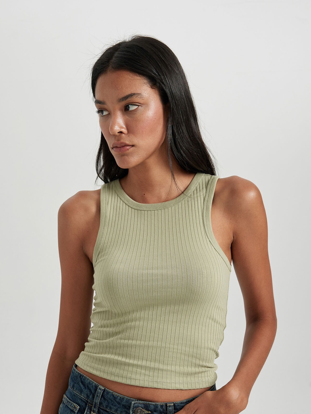 

DeFacto Round Neck Sleeveless Crop Top, Green