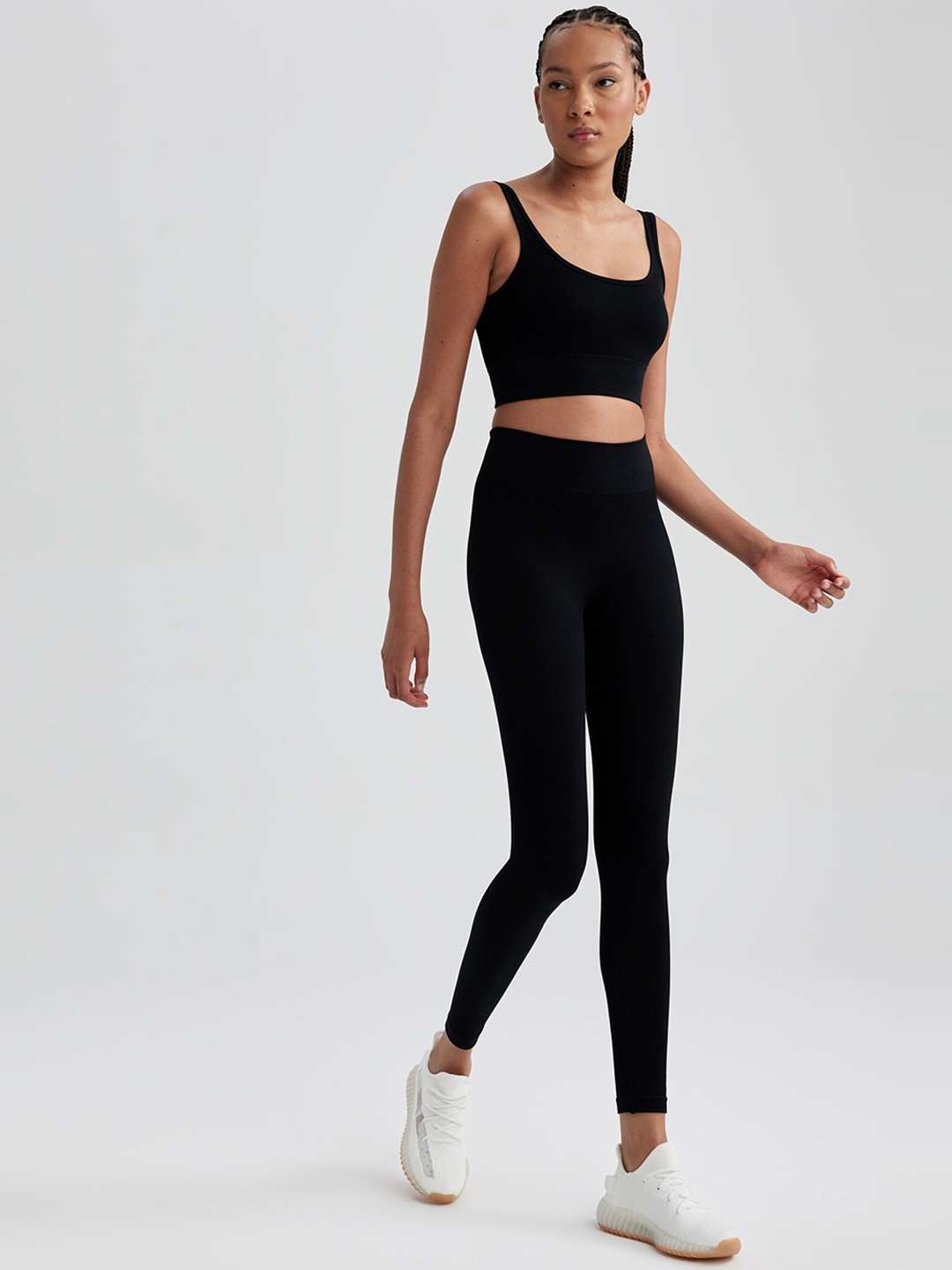 

DeFacto Women Regular Fit Tights, Black