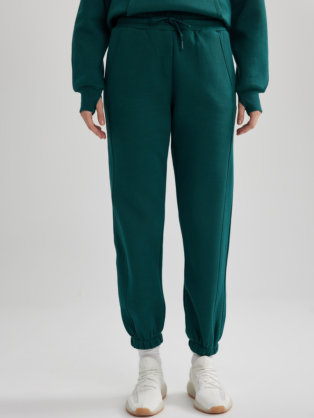 

DeFacto Women Mid-Rise Cotton Trousers, Green