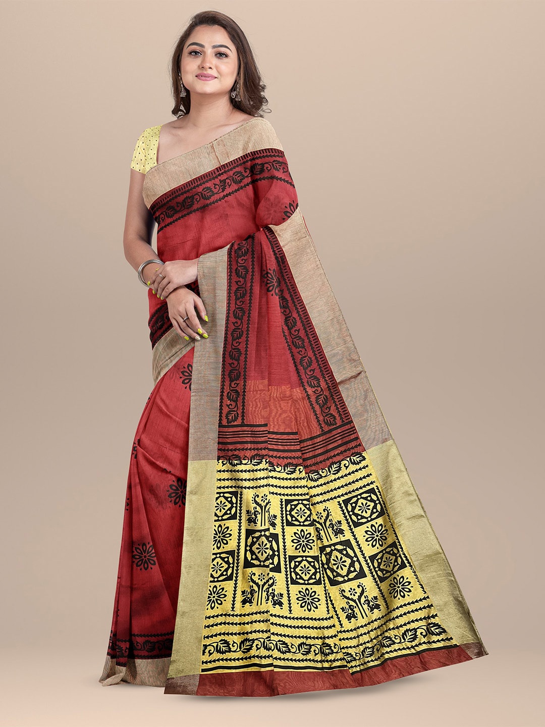 

SARIKA Ethnic Motifs Printed Saree, Red
