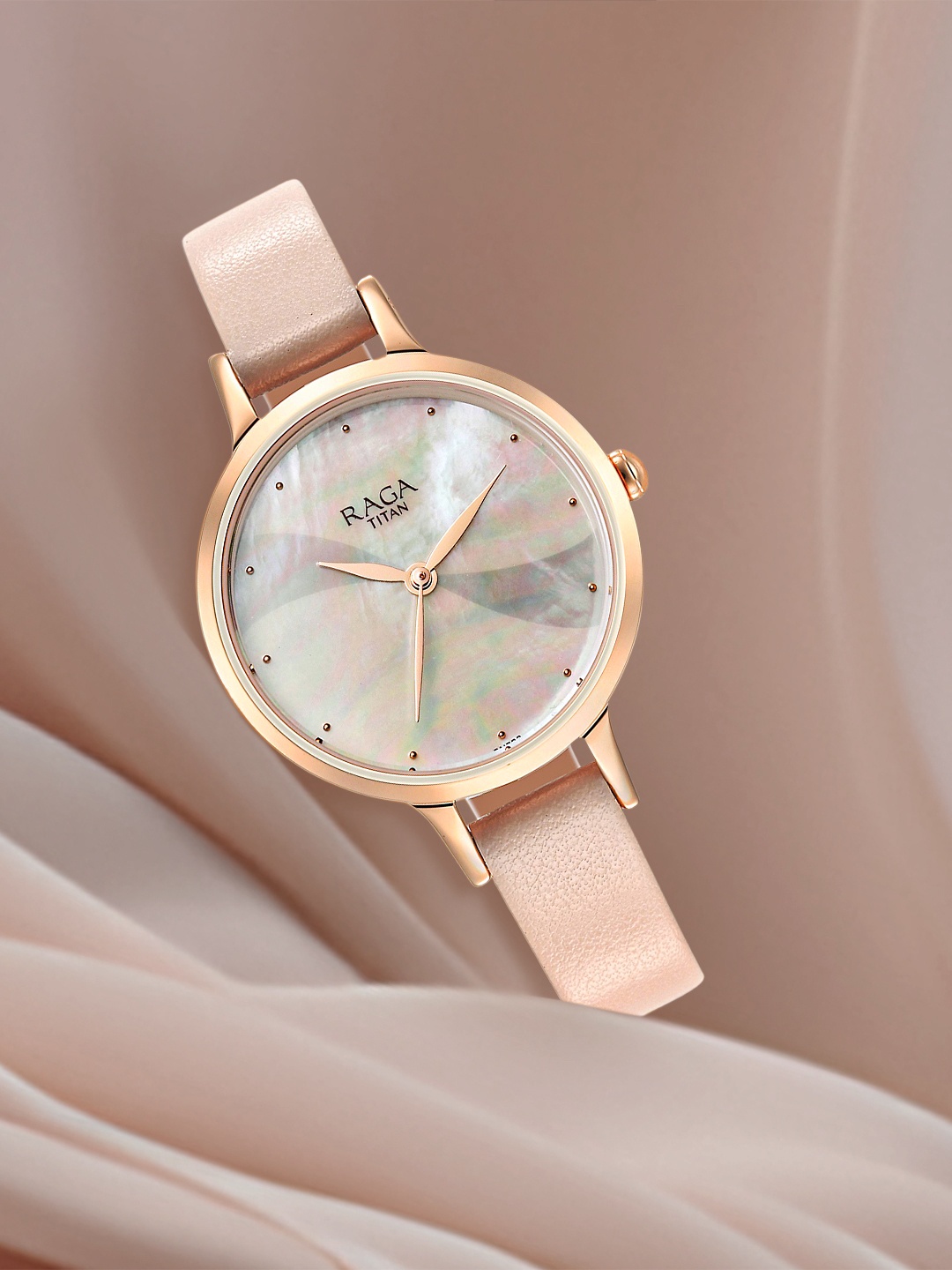 

Titan Women Embellished Dial & Leather Straps Analogue Watch 2666WL04, Rose gold