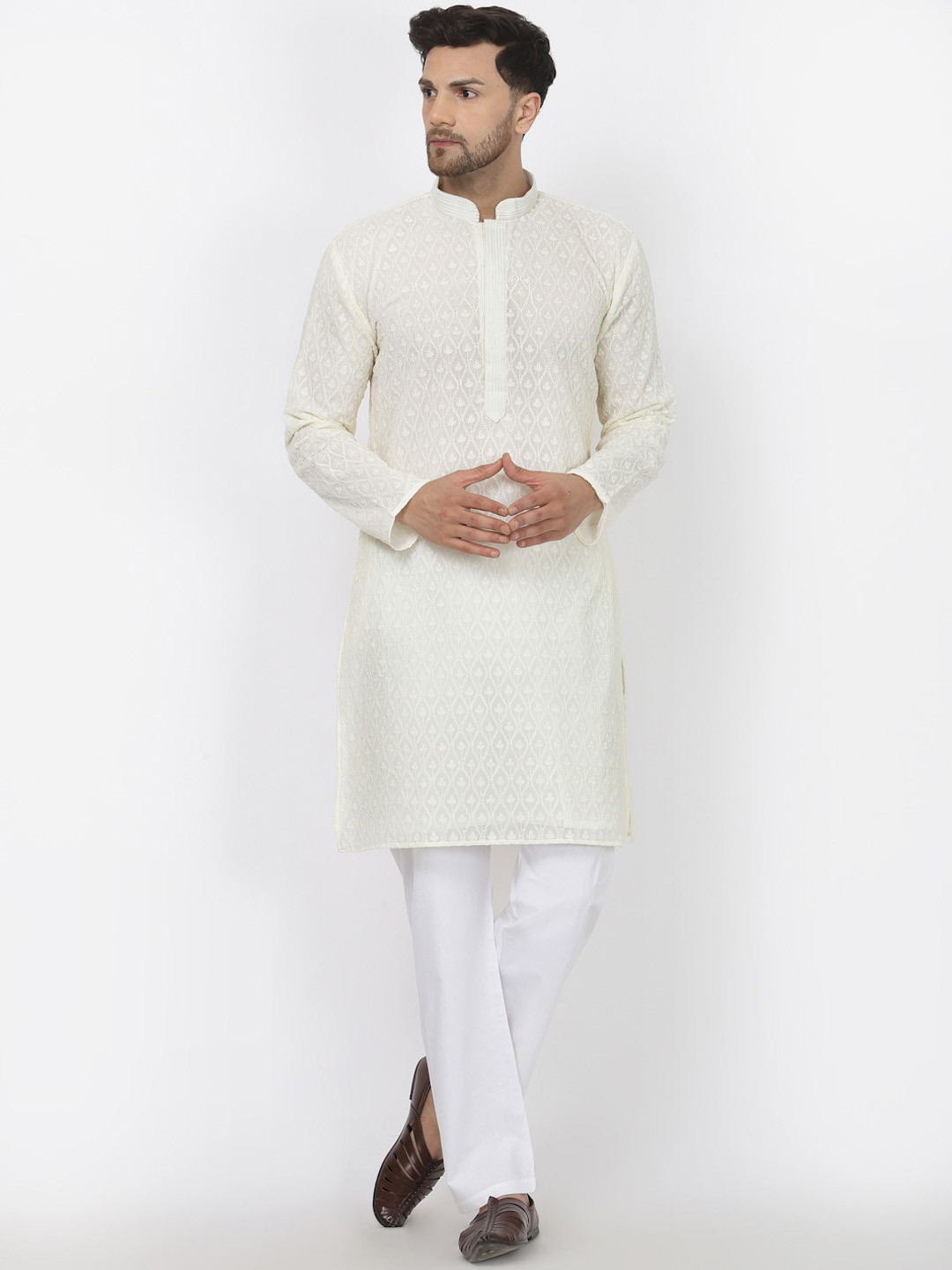

MOHANLAL SONS Floral Embroidered Thread Work Mandarin Collar Georgette Straight Kurta, Cream