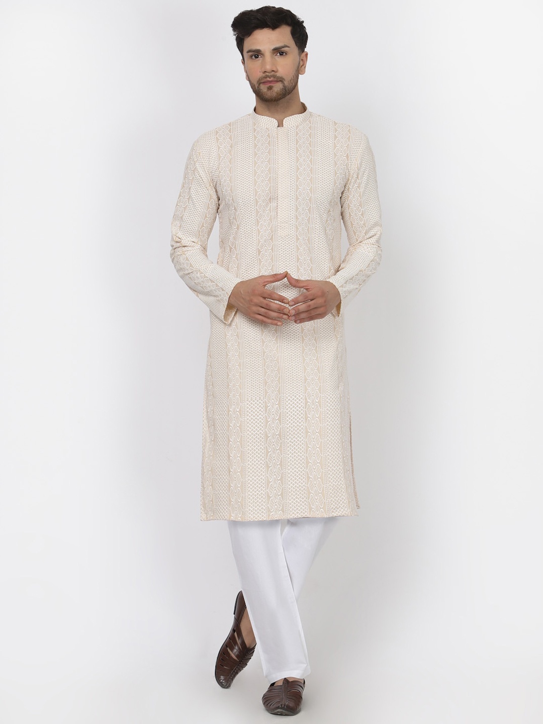 

MOHANLAL SONS Geometric Embroidered Thread Work Mandarin Collar Cotton Straight Kurta, Gold