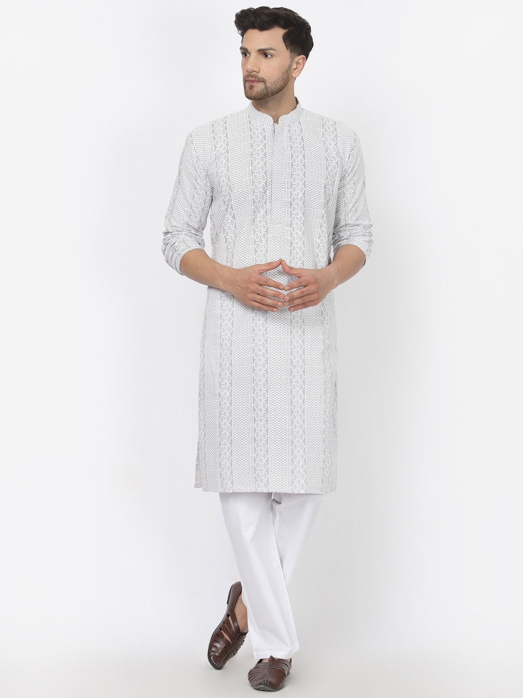 

MOHANLAL SONS Geometric Embroidered Thread Work Straight Pure Cotton Kurta, Grey