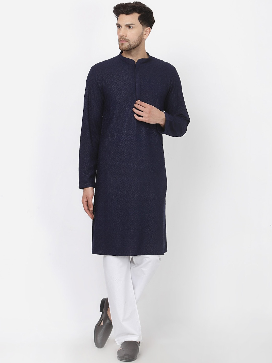 

MOHANLAL SONS Geometric Embroidered Thread Work Straight Pure Cotton Kurta, Navy blue
