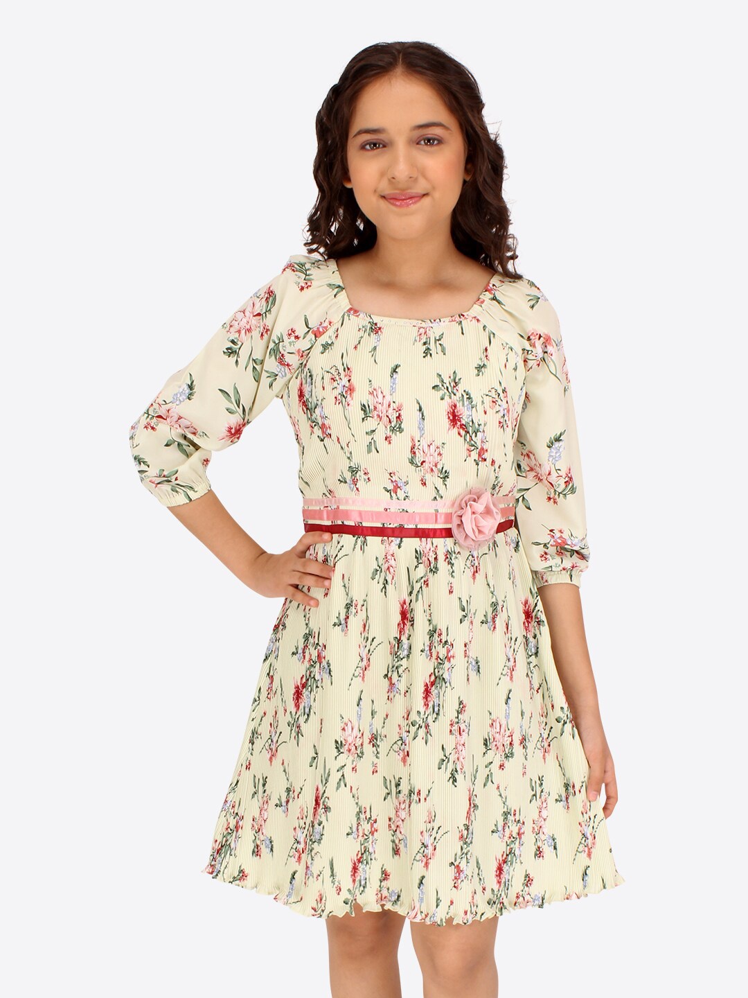 

CUTECUMBER Girls Floral Printed Corsage Detailed Puff Detailed Fit & Flare Dress, Green