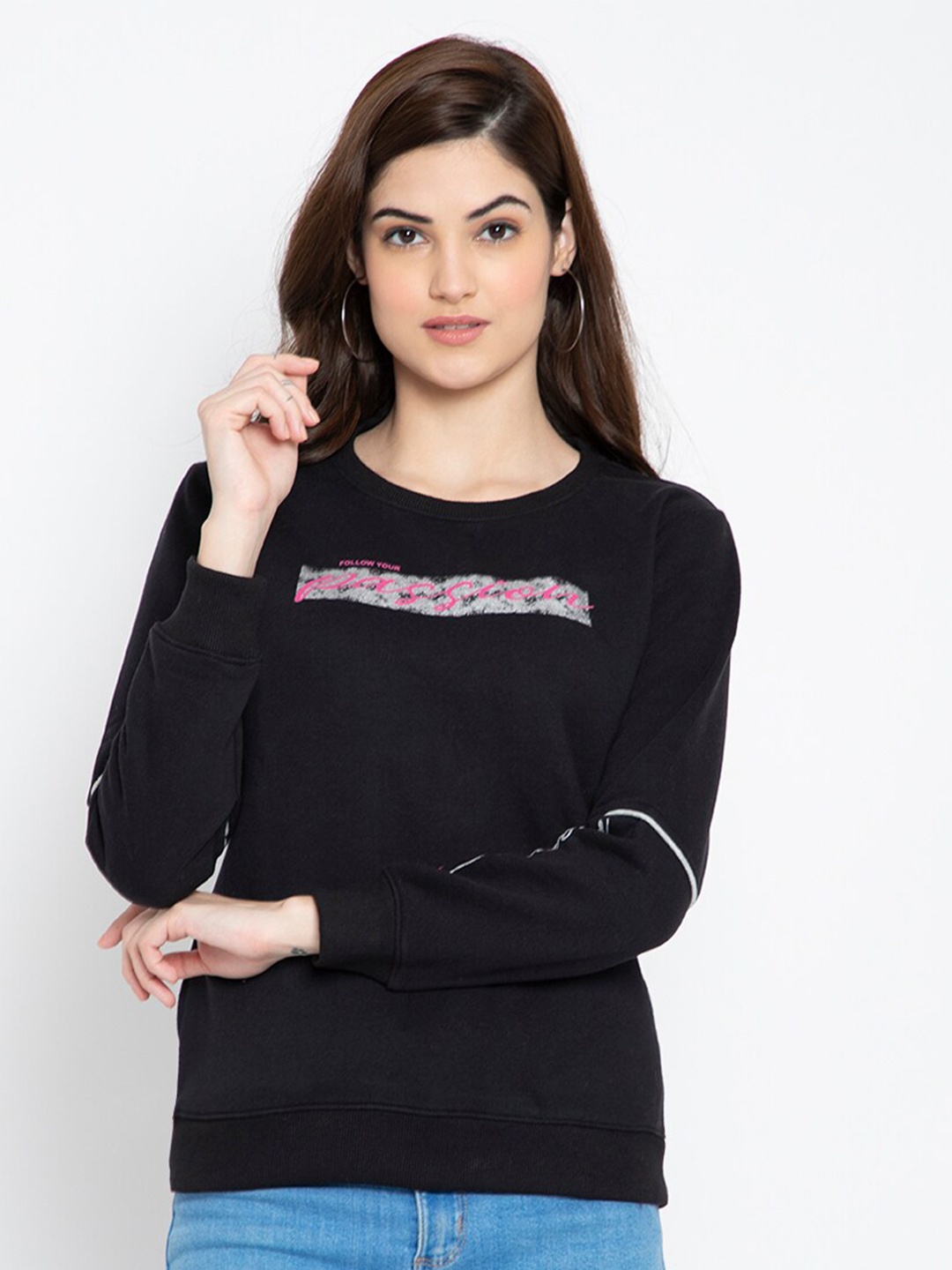 

FLOSBERRY Typography Printed Round Neck Long Sleeves Fleece Pullover Sweatshirt, Black
