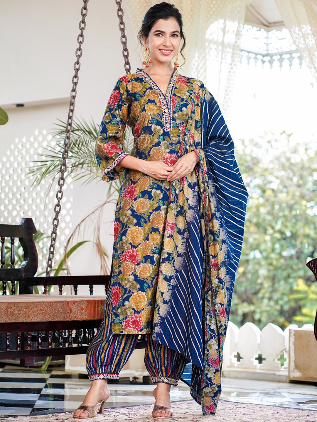 

Yufta Floral Printed Regular Chanderi Silk Kurta With Harem Pants & Dupatta, Blue