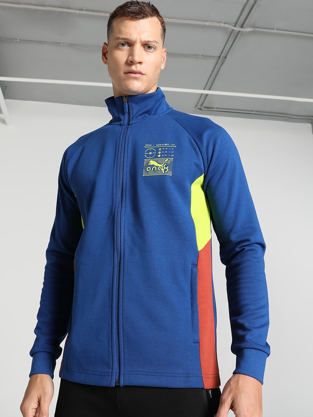 

one8 x PUMA Outdoor Cotton Sporty Jacket, Blue