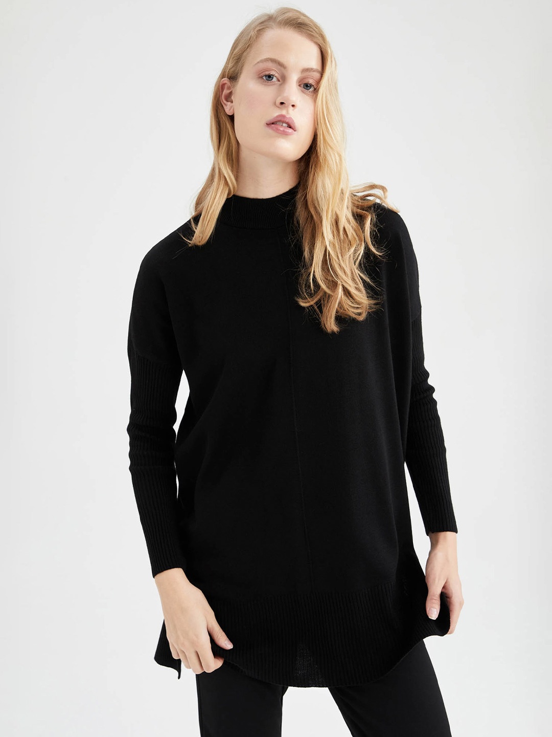 

DeFacto High Neck Long Sleeves Pure Acrylic Longline Pullover Sweater, Black