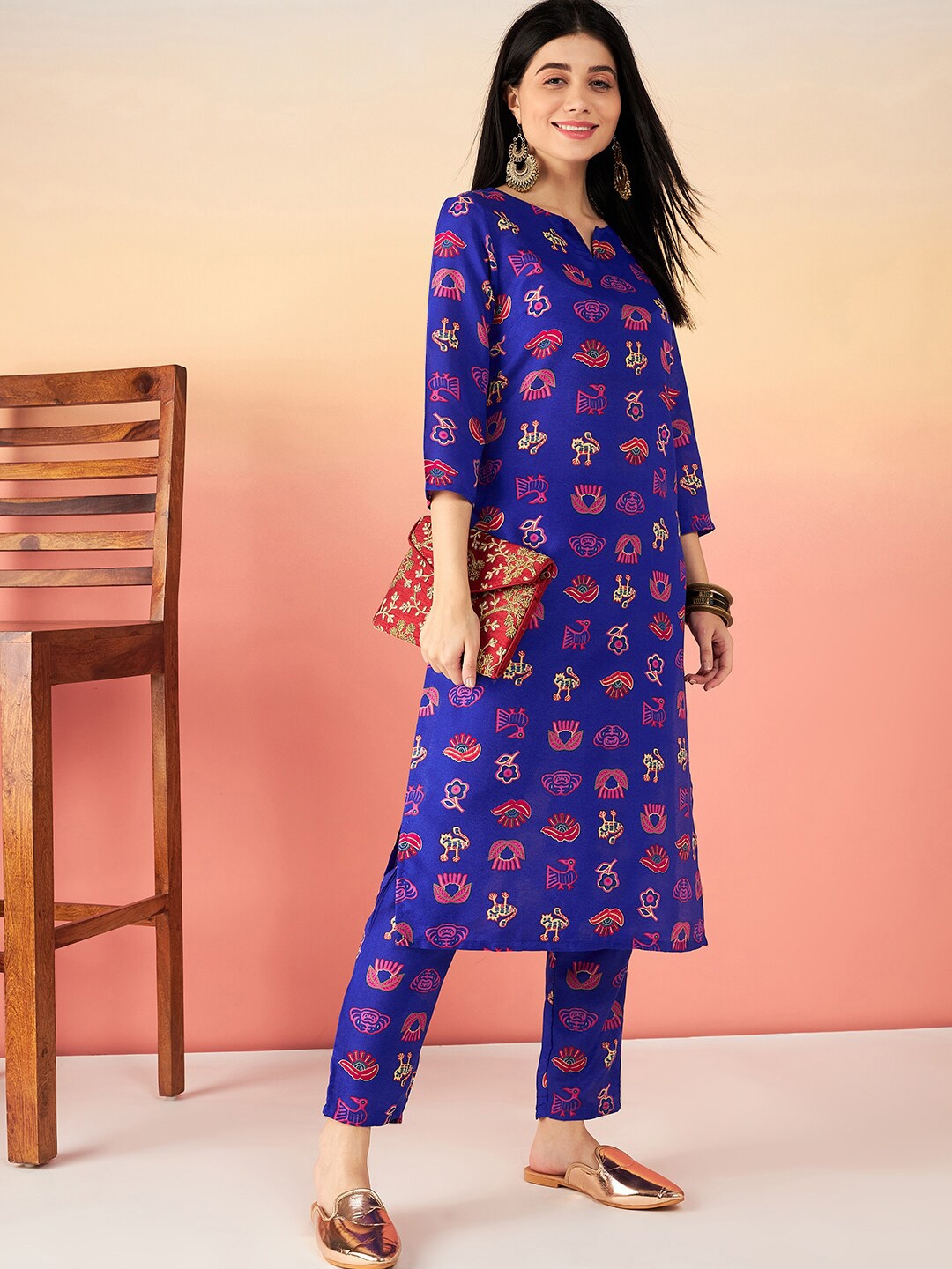 

Sangria Ethnic Motifs Printed Notched Round Neck Straight Kurta With Trouser, Blue