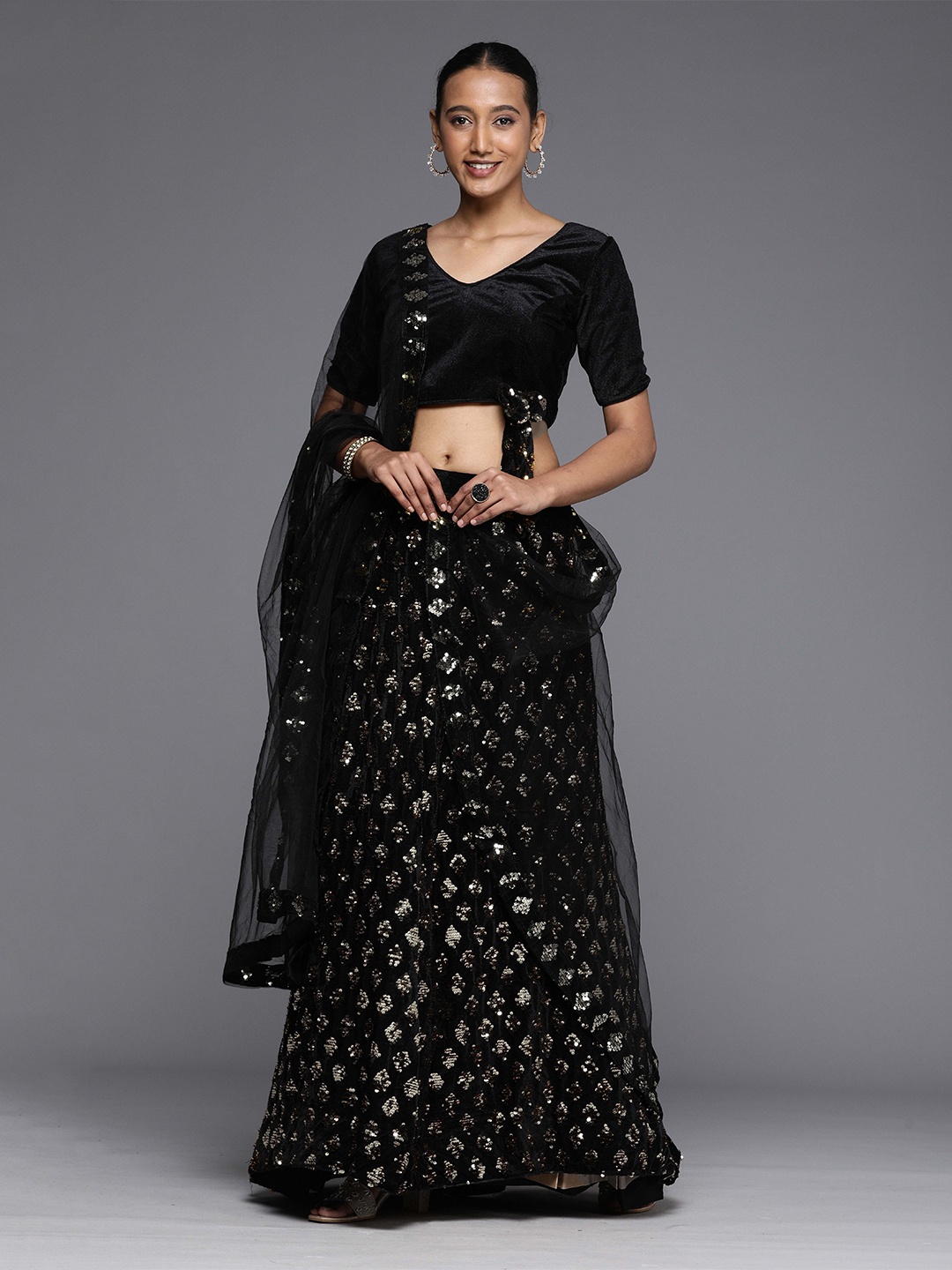 

Ishin Silver-Toned Embellished Semi-Stitched Lehenga & Unstitched Blouse With Dupatta