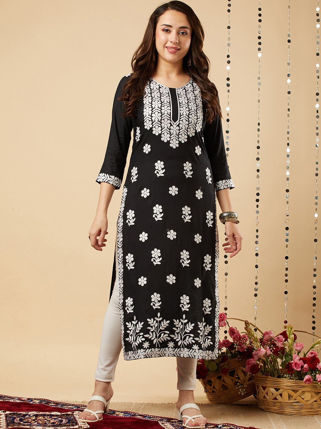 

KALINI Ethnic Motifs Embroidered Kurta, Black