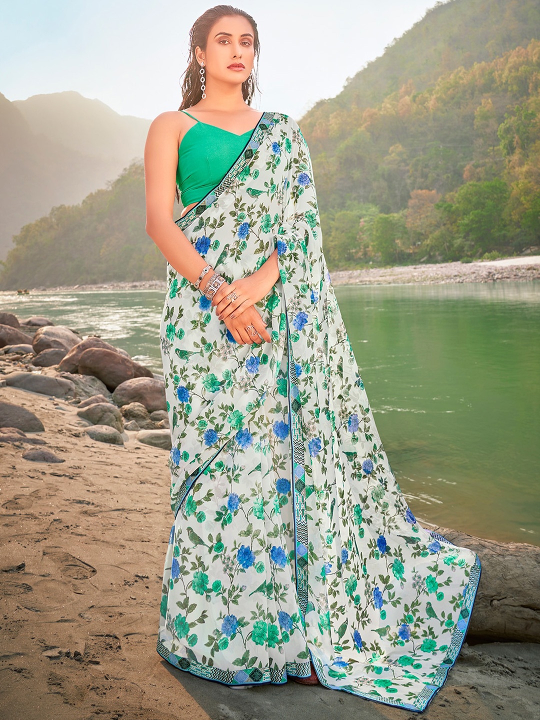 

SANSKAR Floral Poly Georgette Saree, Green
