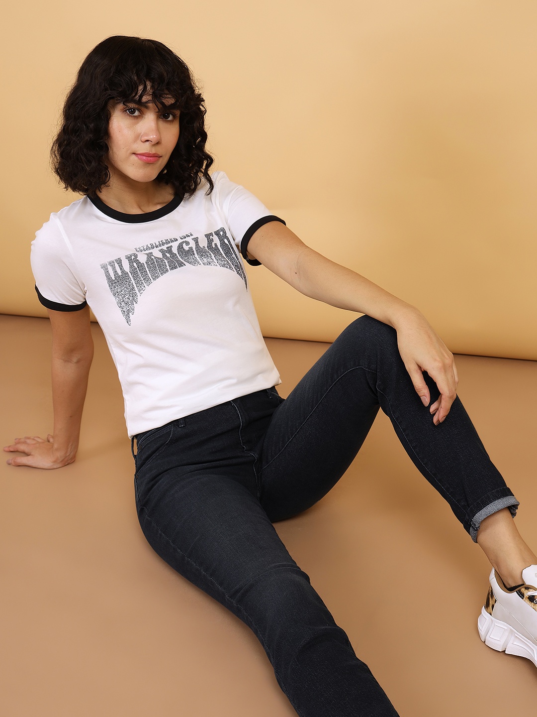 

Wrangler Brand Logo Printed Slim Fit Cotton T-shirt, White