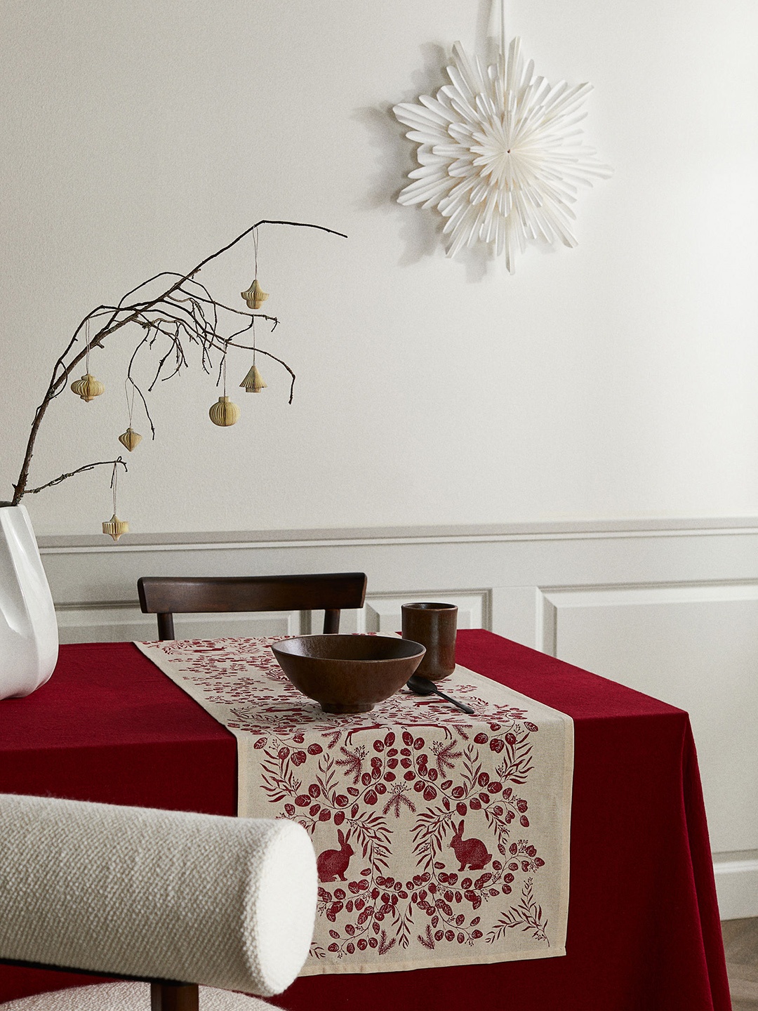 

H&M Beige Printed Table Runners