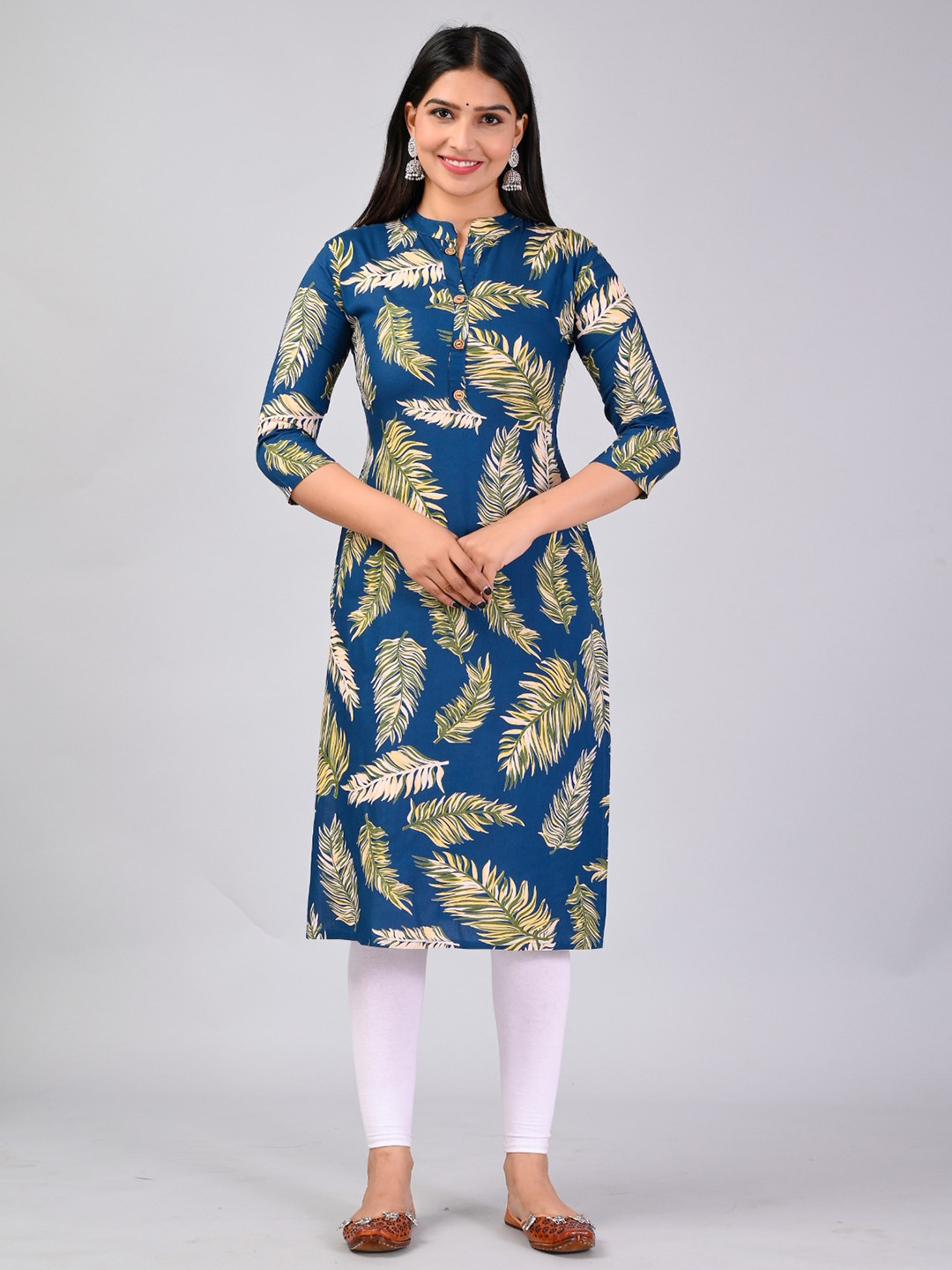 

MAUKA Floral Printed Mandarin Collar Straight Kurta, Blue