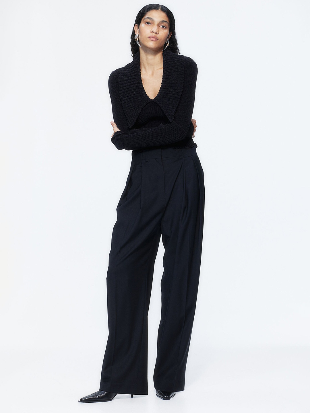 

H&M Women Chenille Chelsea-Collar Jumper, Black