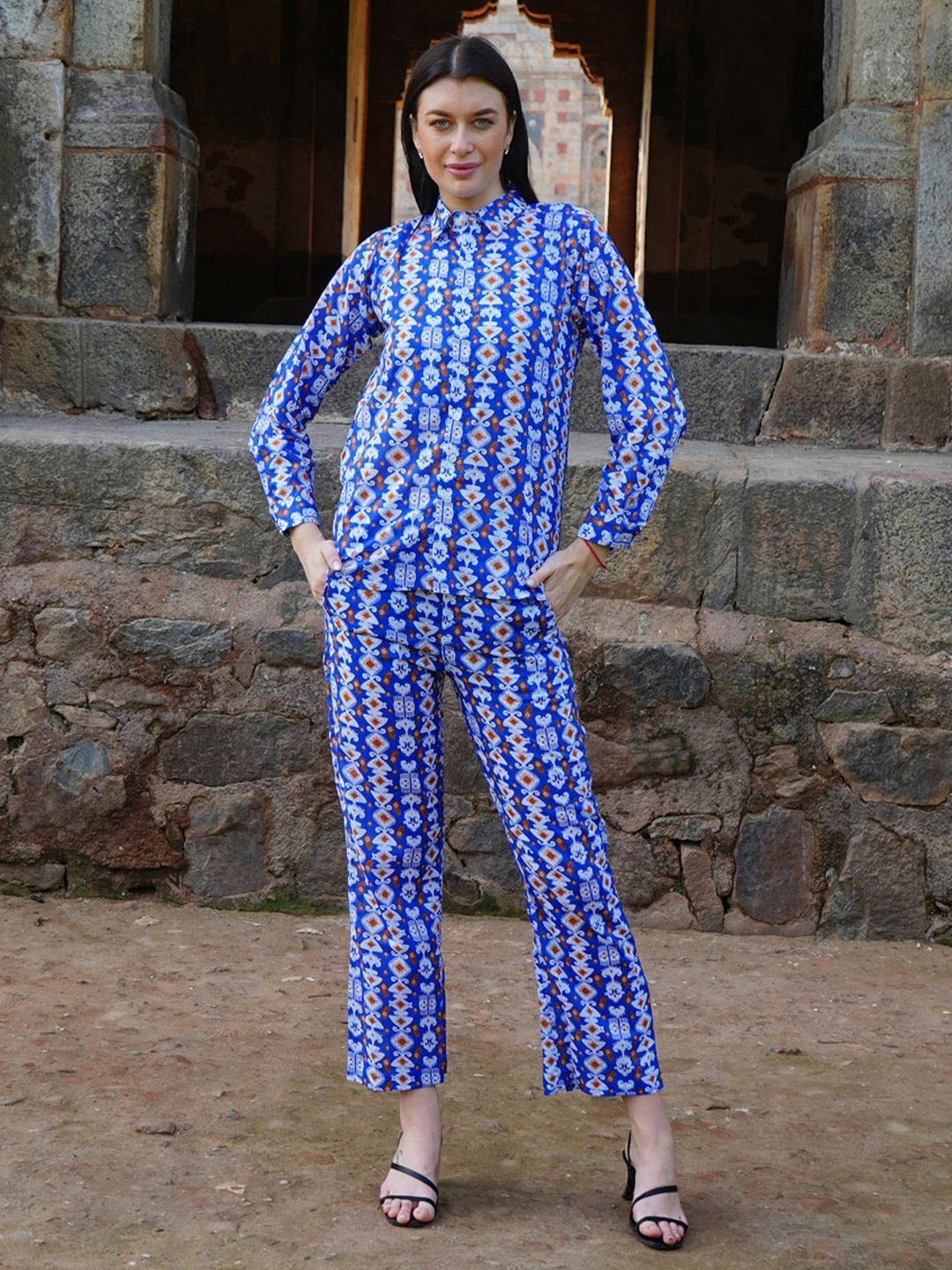 

Rajoria Instyle Floral Printed Shirt Collar Pure Cotton Shirt & Trousers, Blue