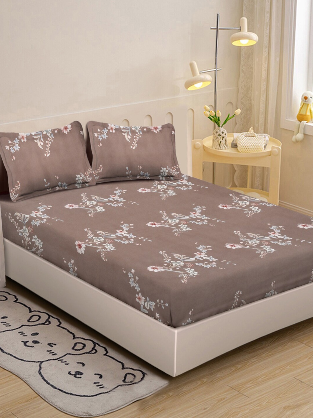 

KLOTTHE Brown Printed 300 TC Single Fitted Bedsheet with 2 Pillow Cover