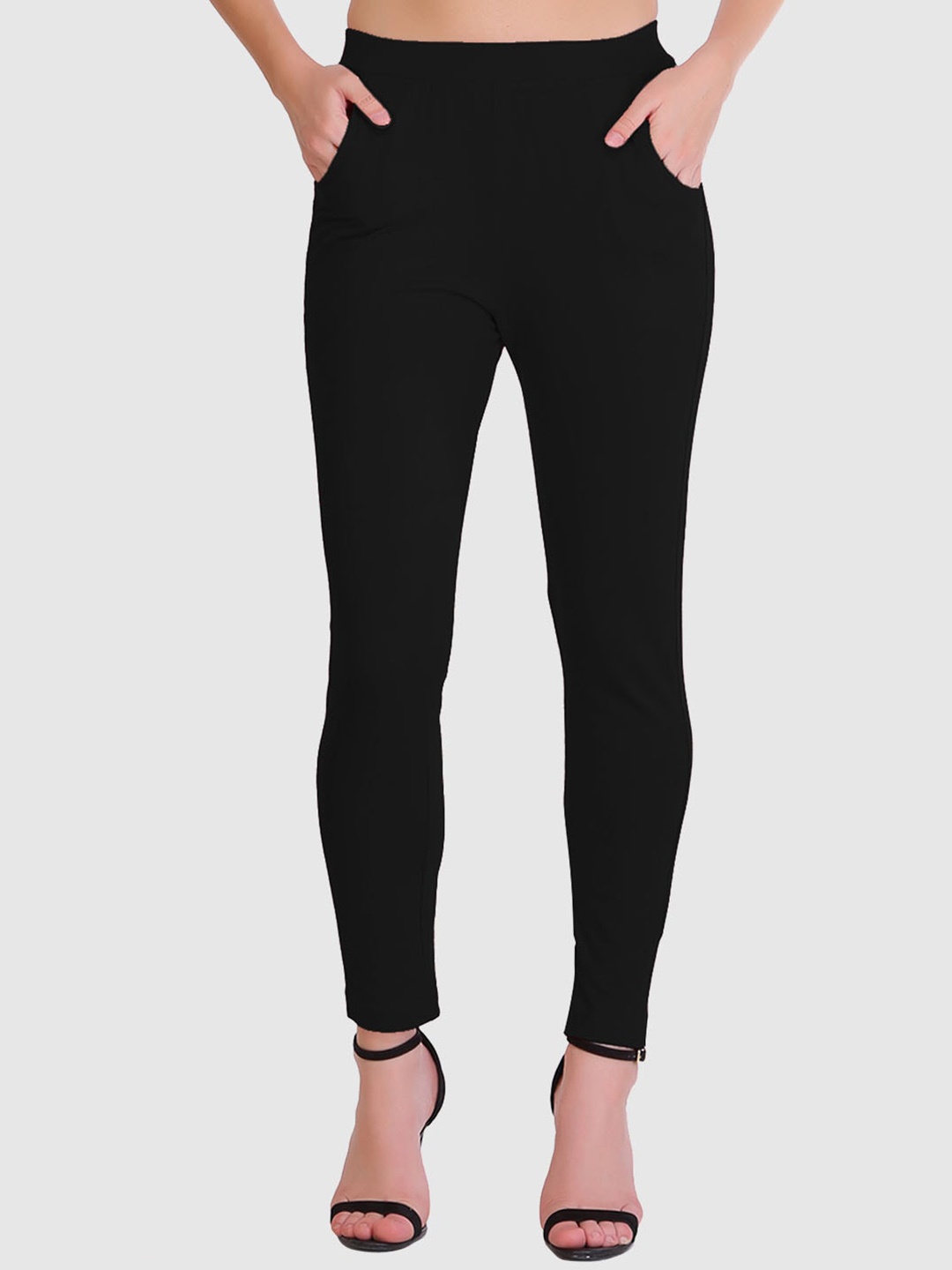 

SAUNDARYA Ankle-Length Cotton Leggings, Black
