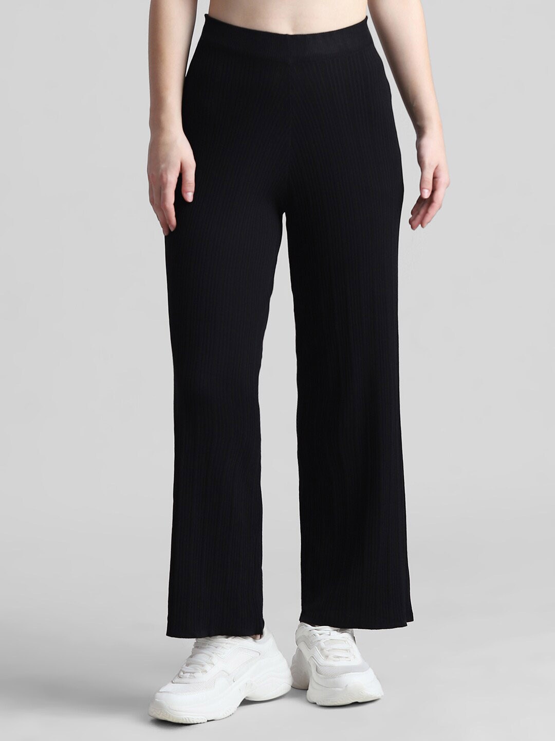

ONLY Women Loose Fit High-Rise Trousers, Black