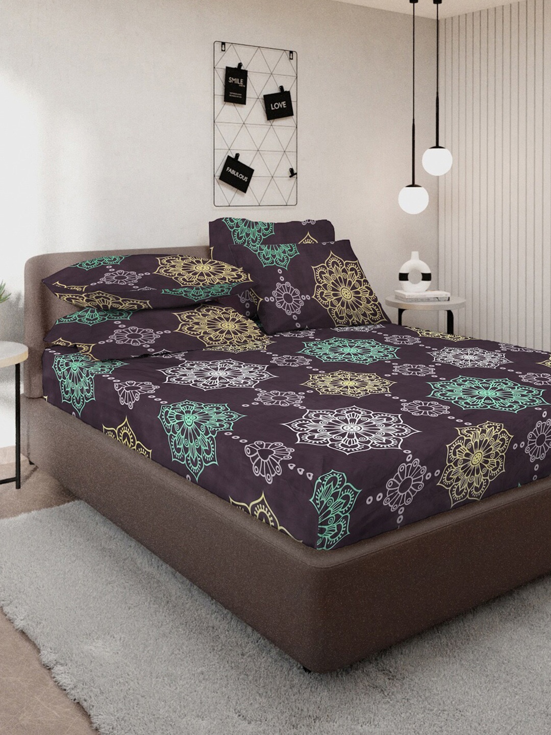 

KLOTTHE Brown Floral Printed 300TC Double King Flat Bedsheet With 4 Pillow Covers