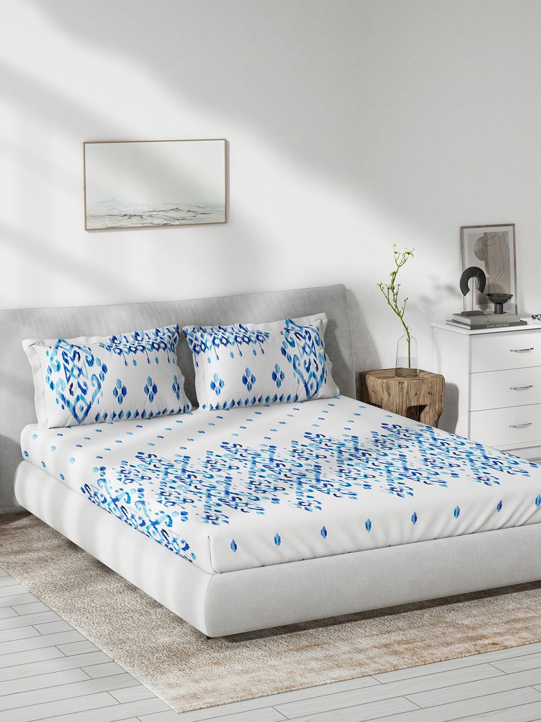 

DDecor Blue & White Ethnic Motifs Cotton 140 TC Queen Bedsheet With 2 Pillow Covers