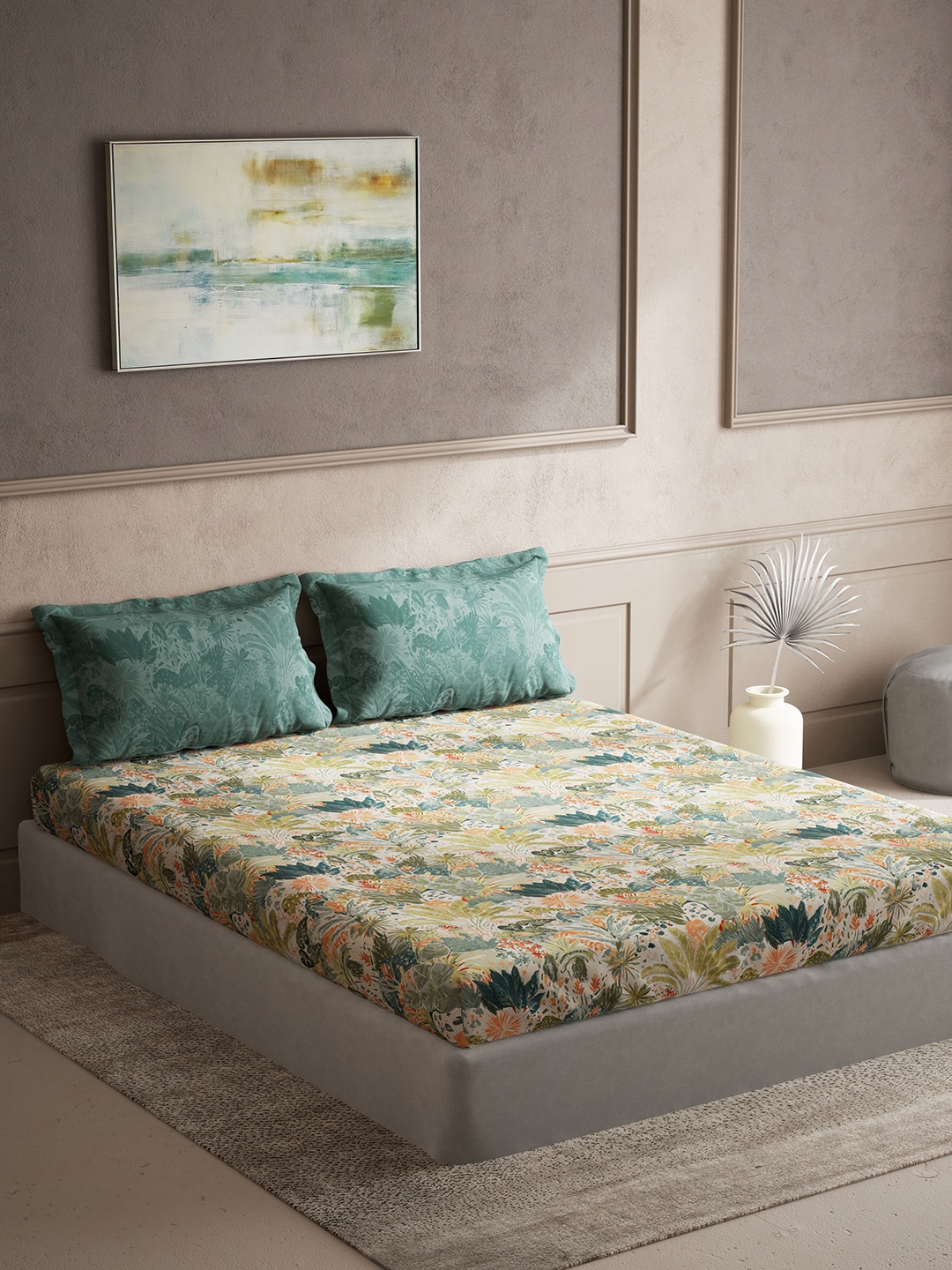 DDecor White & Green Floral Cotton 144 TC Queen Bedsheet with 2 Pillow Covers