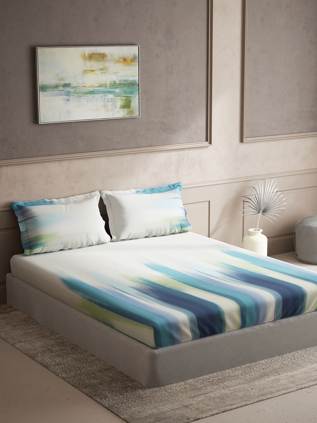 

DDecor Blue & White Abstract Cotton 140 TC King Bedsheet With 2 Pillow Covers